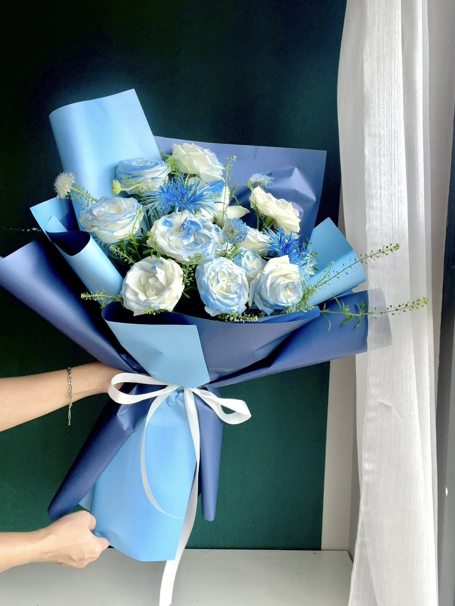 Bó hoa hồng xanh dương