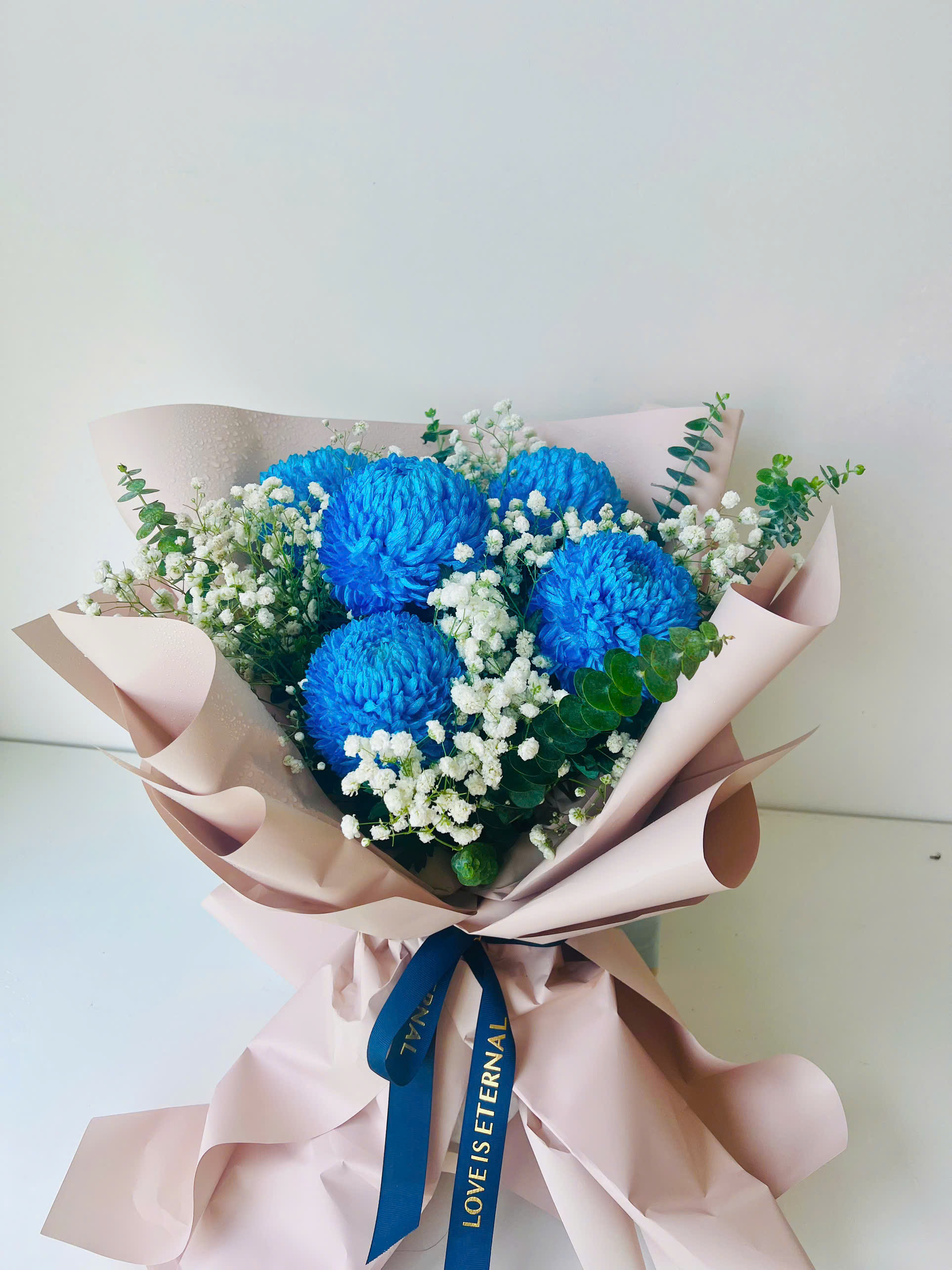 Bó hoa cúc Mẫu đơn tặng nam