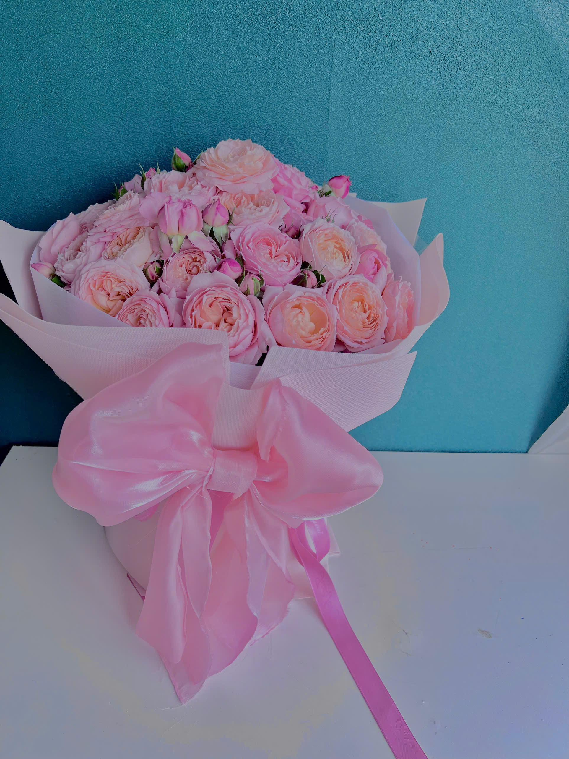Bó hoa hồng pastel