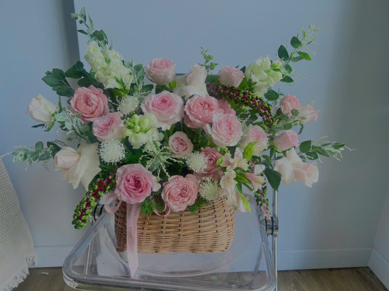 Giỏ Hoa Hồng Pastel