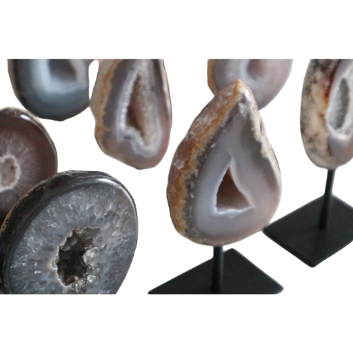 Edelstenen op standaard