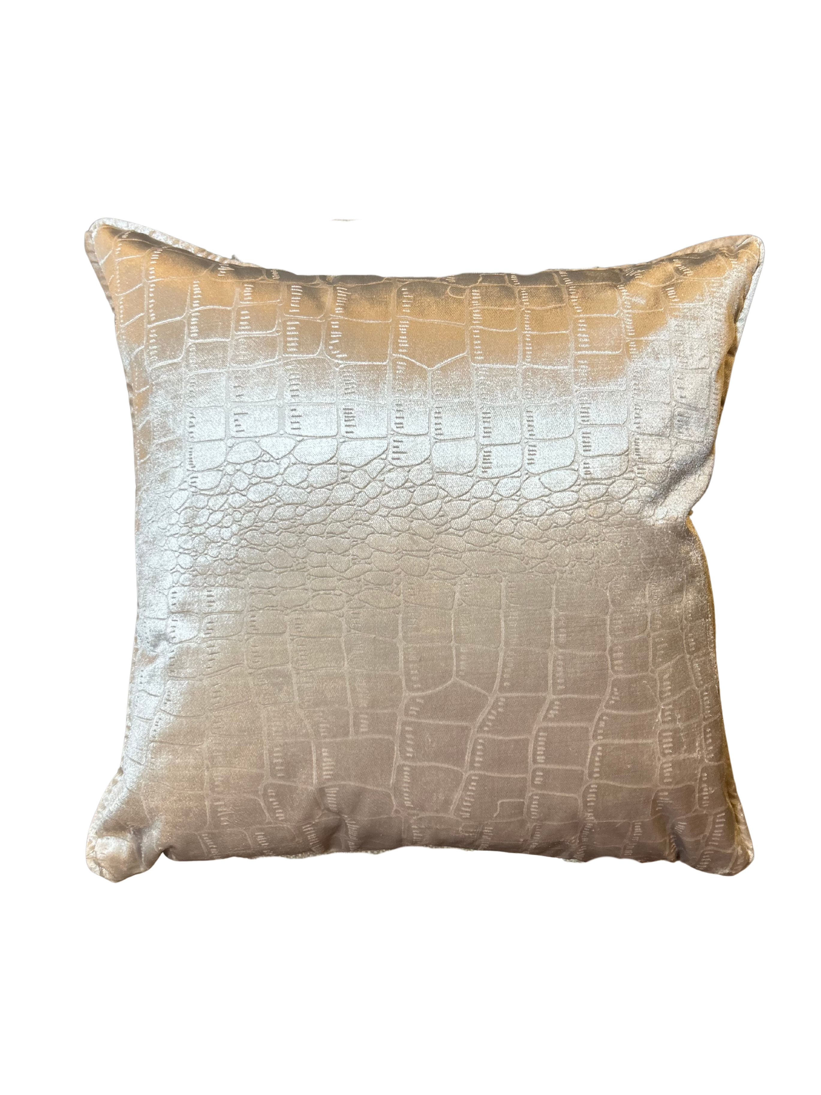 Sierkussen Reims - Champagne kleurige crocostof met subtiele glans