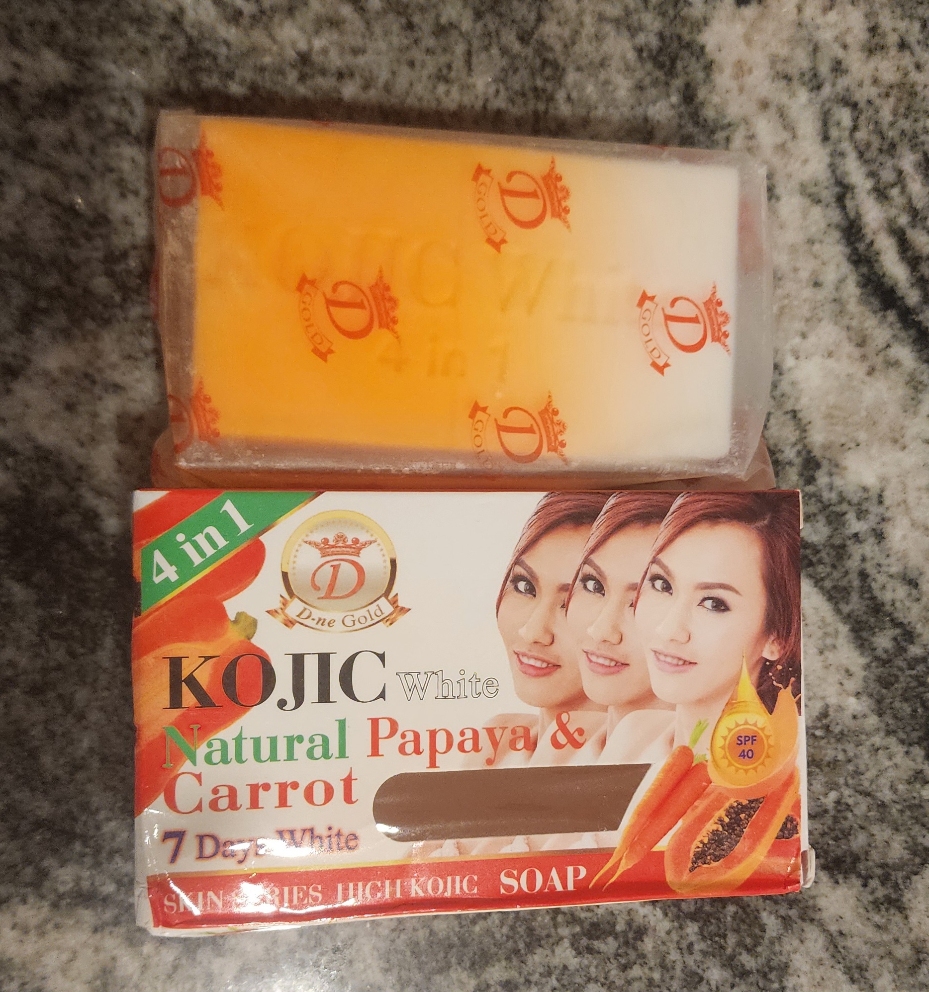 Kojic White Papaya & Carrot 4-in1 Soap