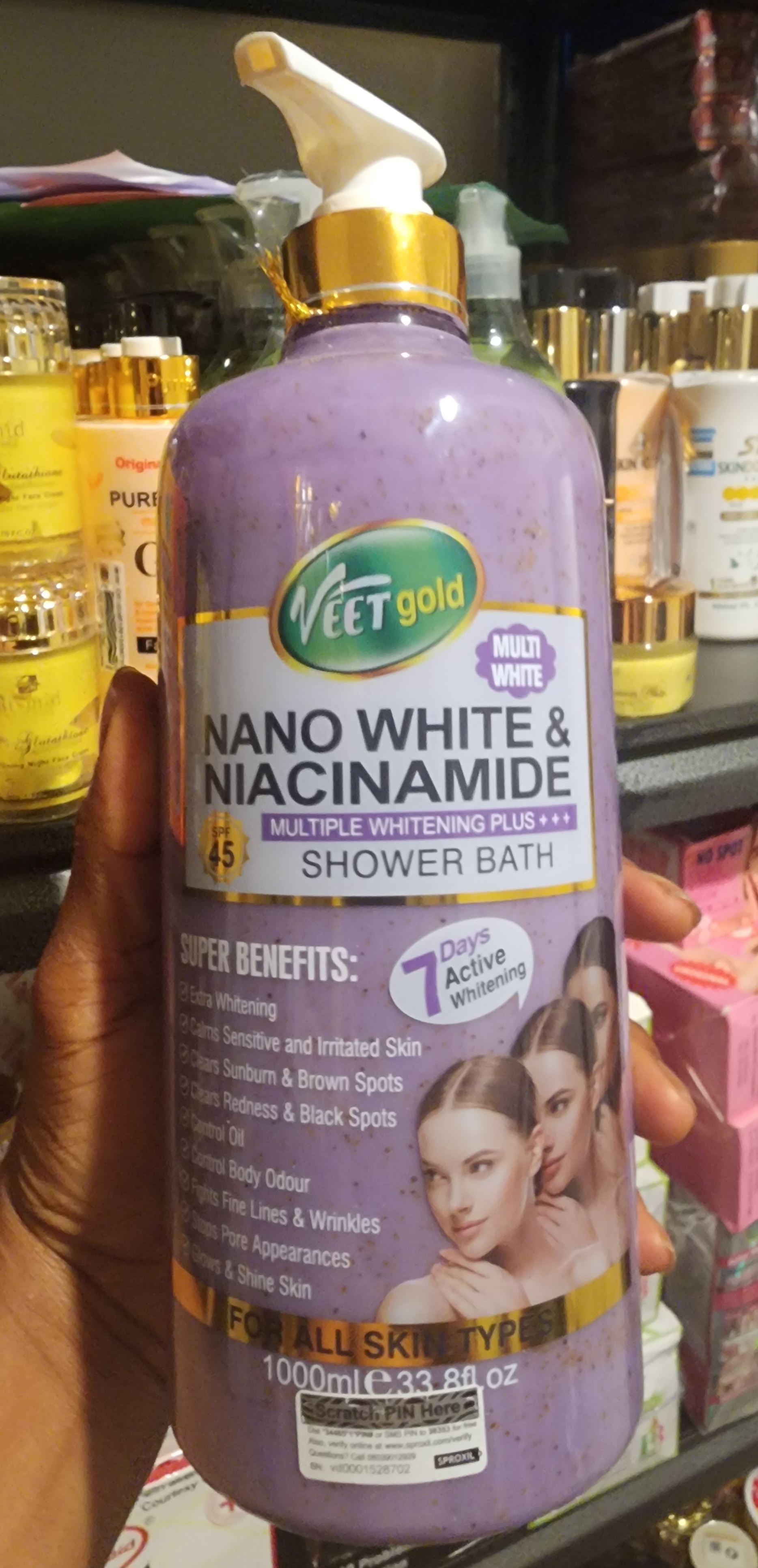 Veet Gold Nano White & Niacinamide Shower Bath