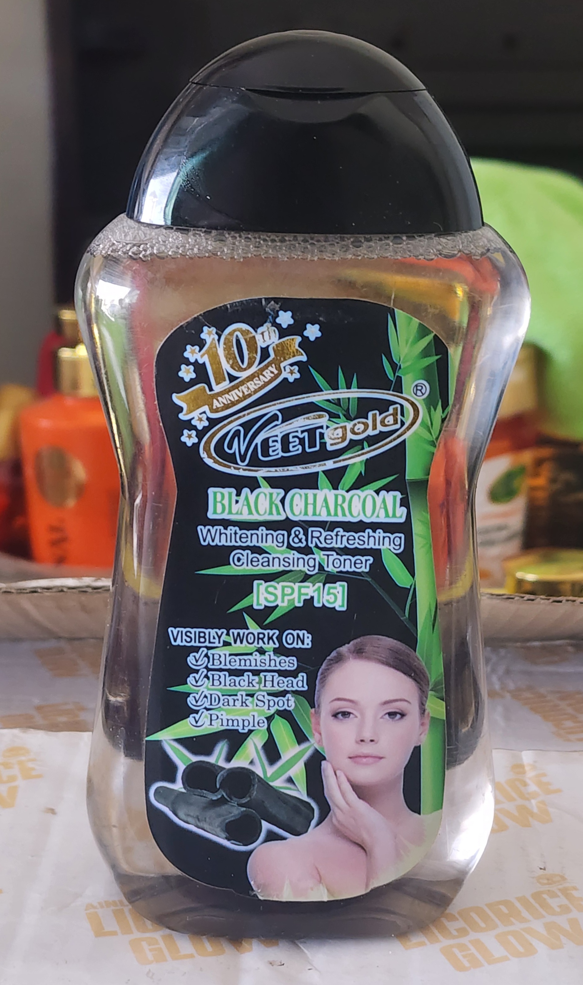 Veetgold Black Charcoal Cleansing Toner