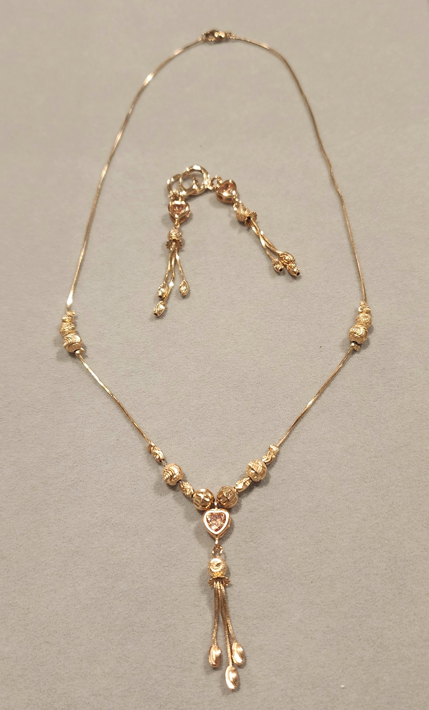 Elegant Gold Necklace Set