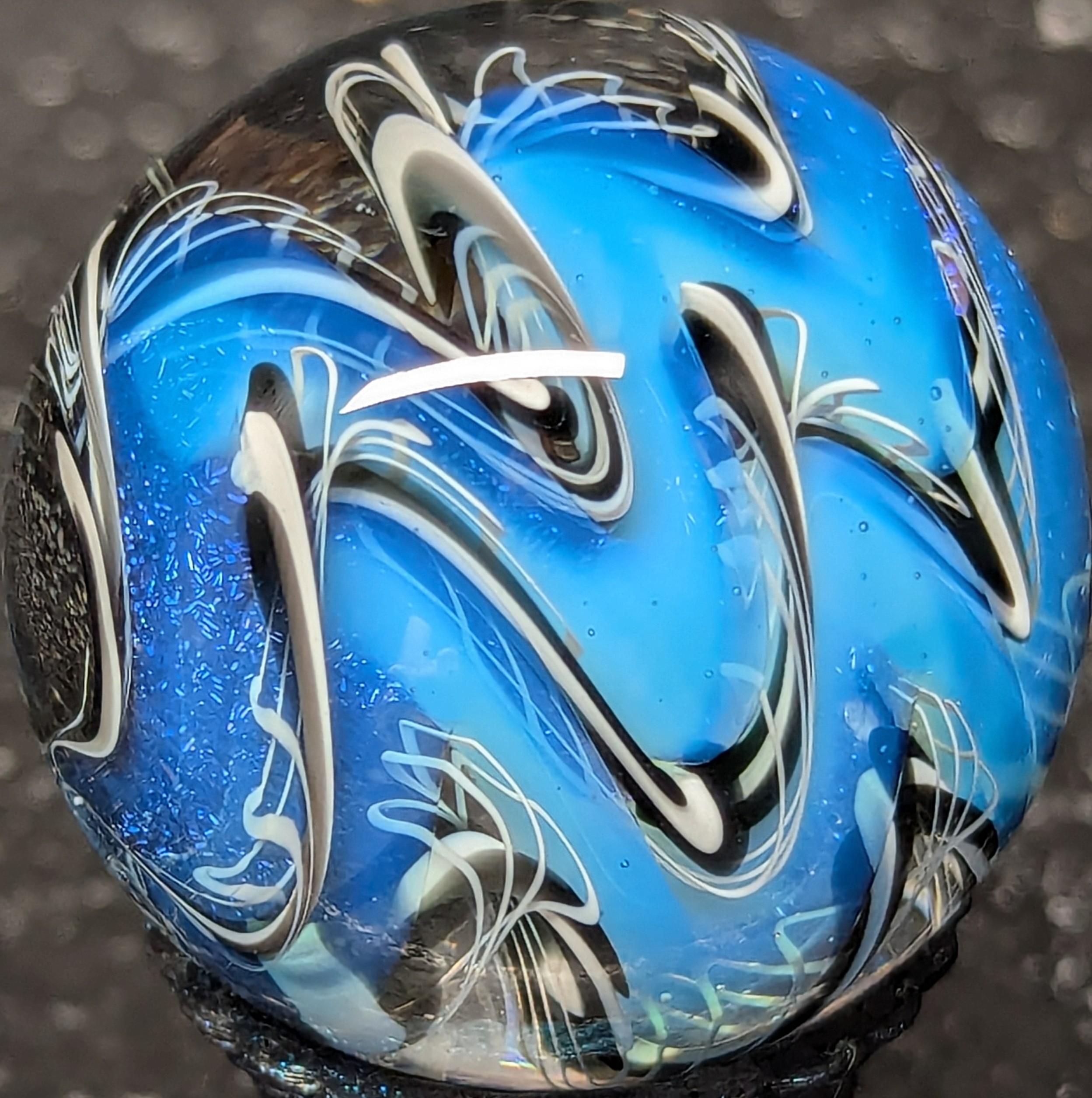 Opalescent blue Sparkle wave