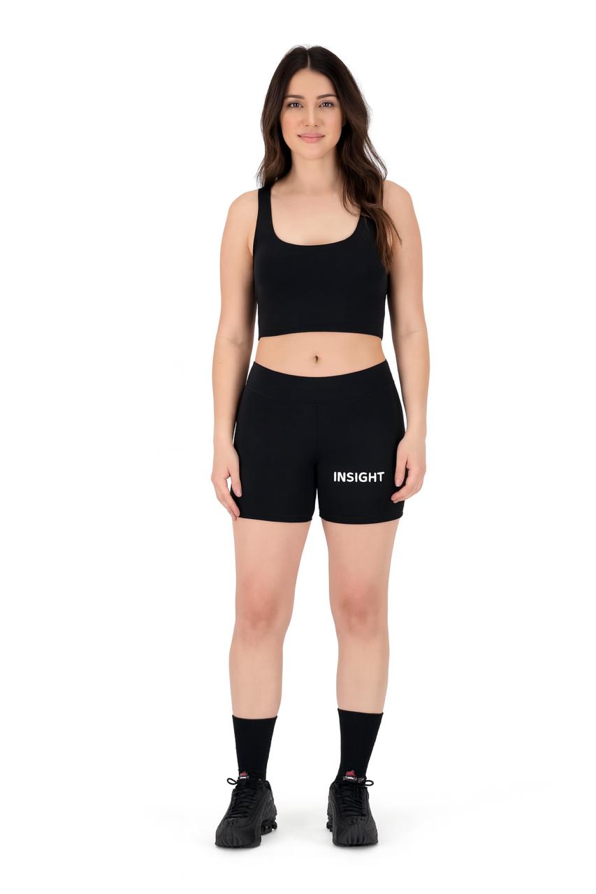 Short sport noir à la mode