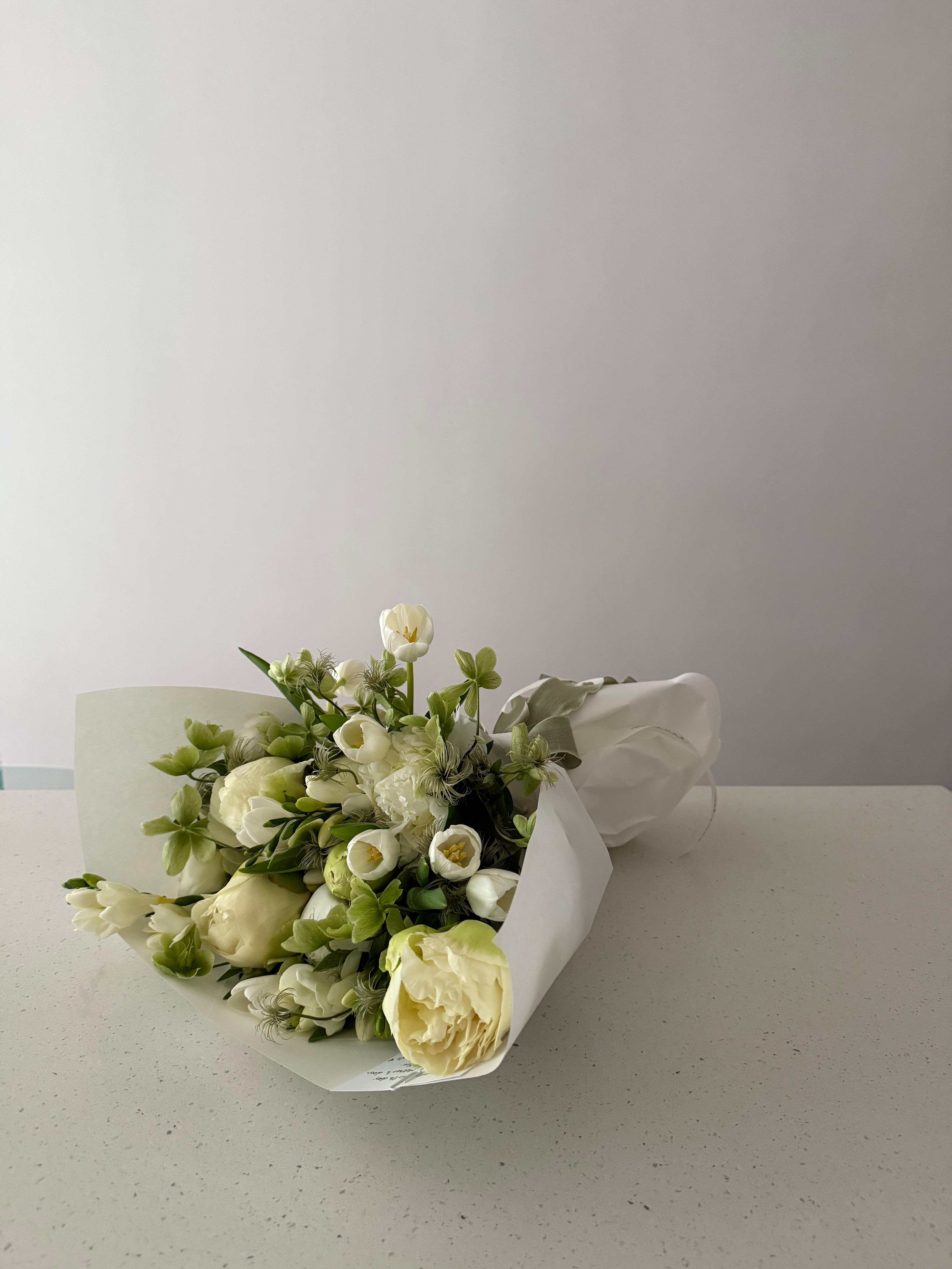 Peony and Tulip white