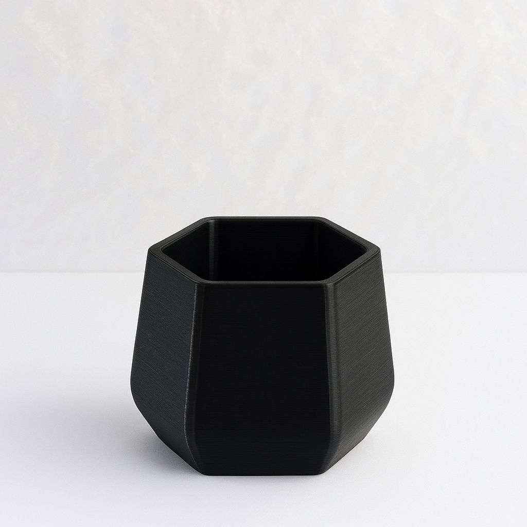 Maceta hexagonal negra