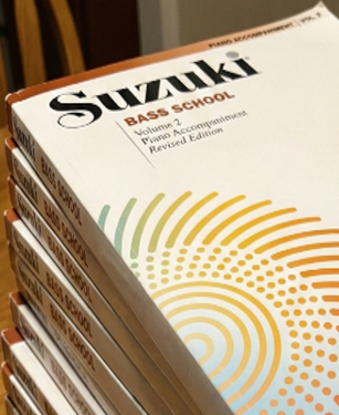 Método "Suzuki Bass School Piano Accompaniment" (Usado)