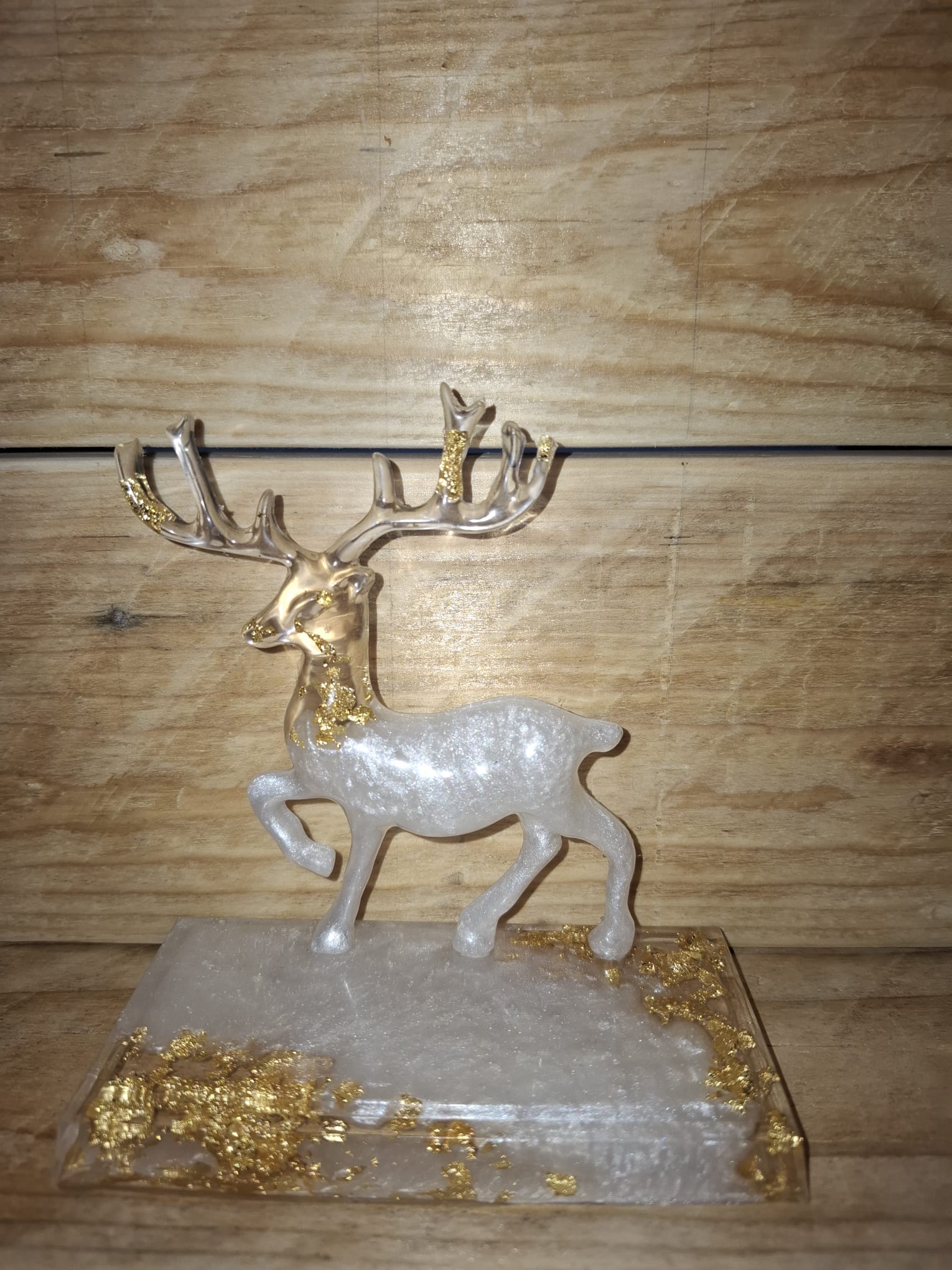 Statuette de renne décorative