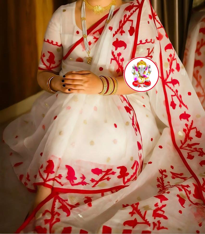 Exquisite Maslin Jamdani Saree