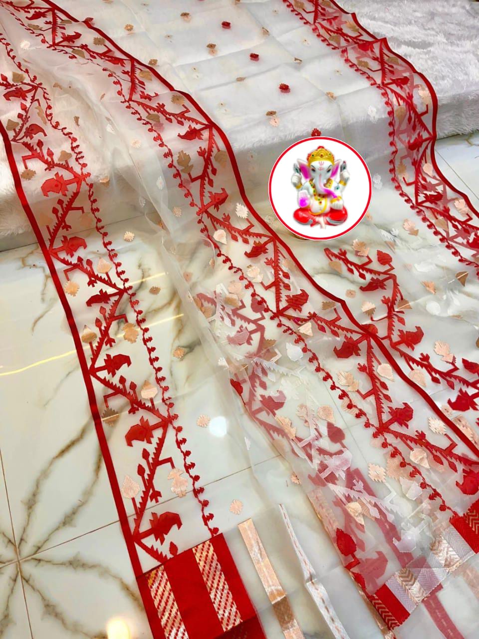 Exquisite Maslin Jamdani Saree