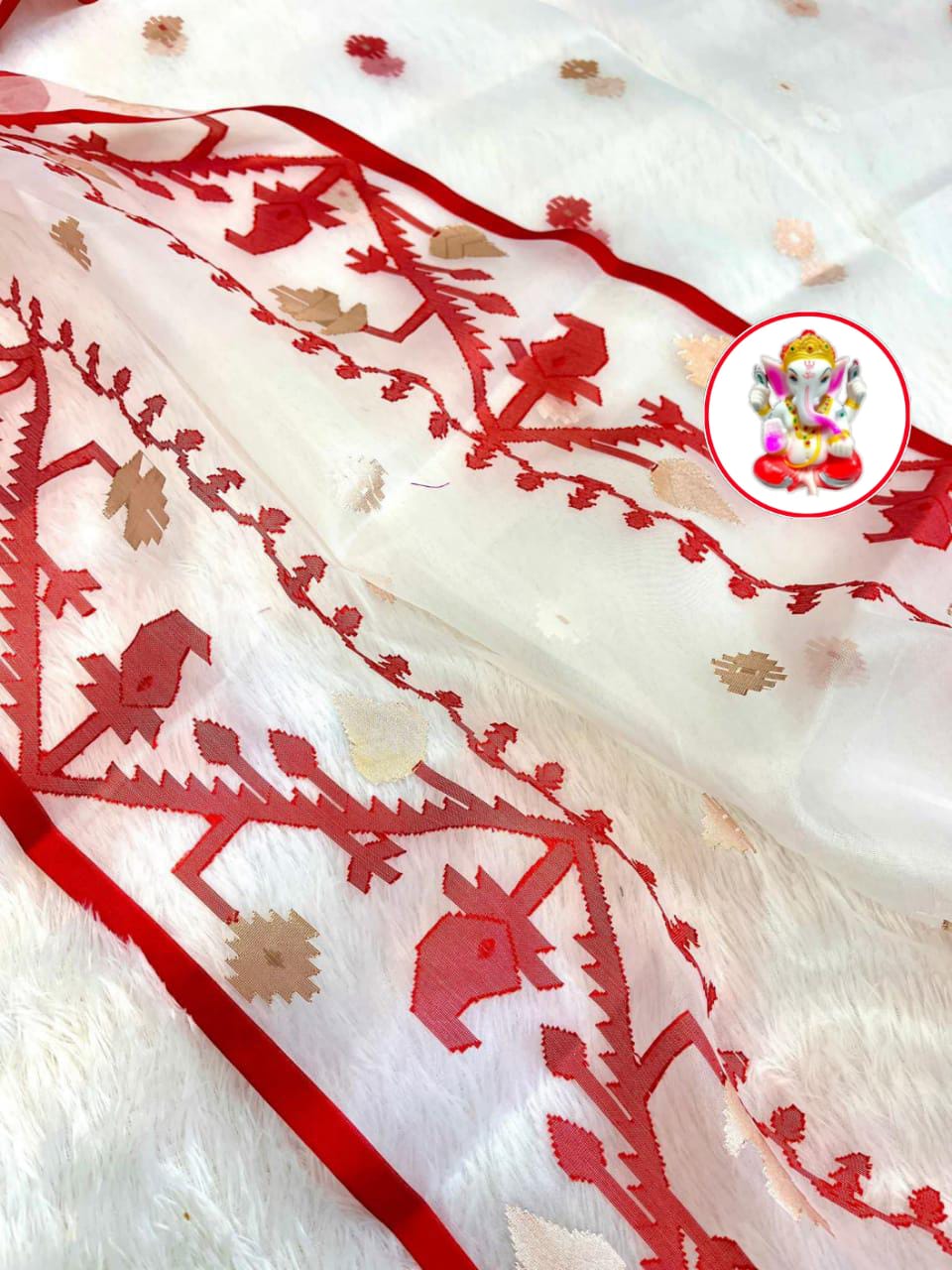 Exquisite Maslin Jamdani Saree