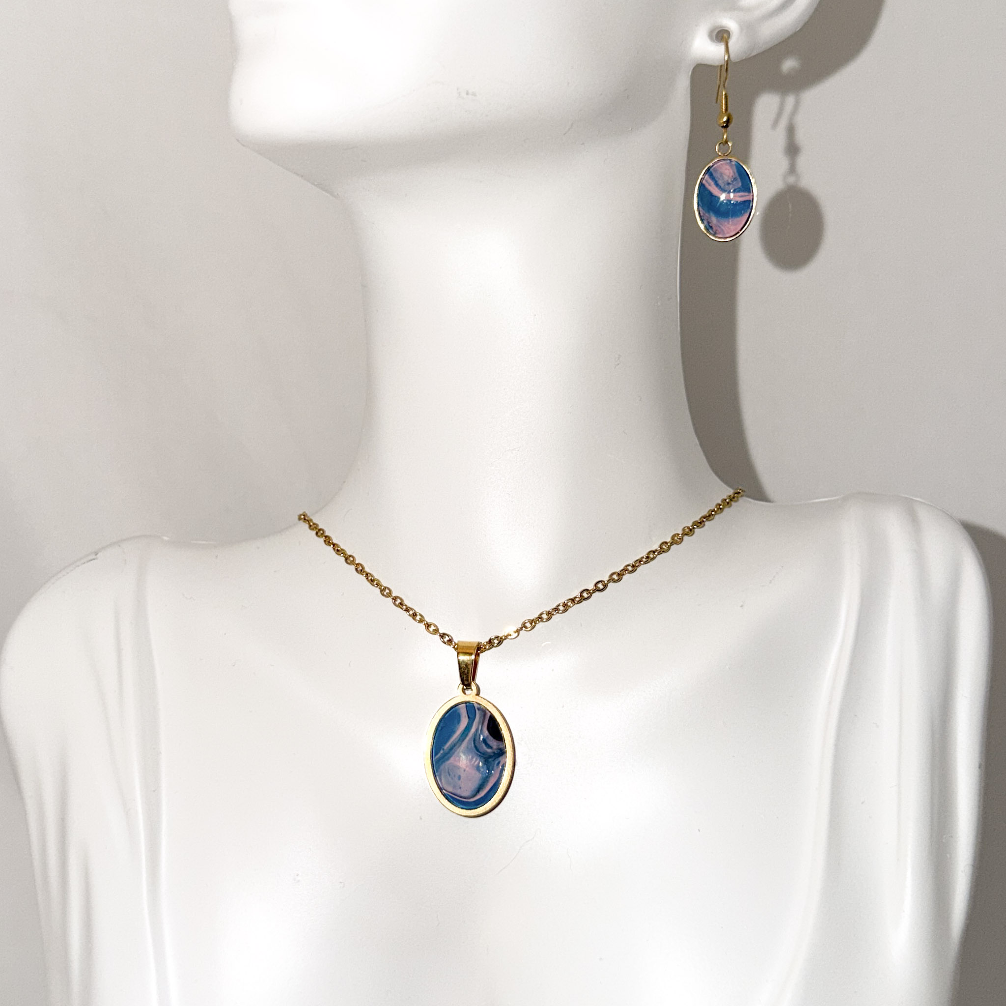 Blue Swirl Pendant Necklace & Earring Set