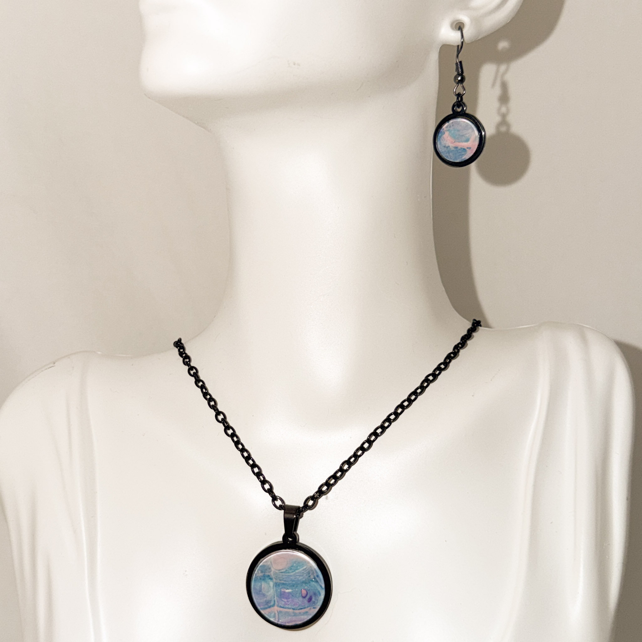 Iridescent Glass Pendant Necklace & Earring Set