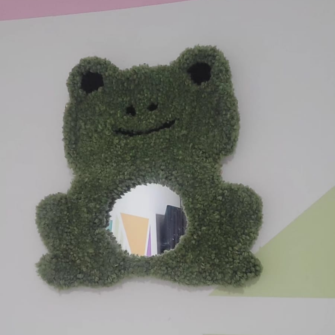 Espelho de parede sapo peludo