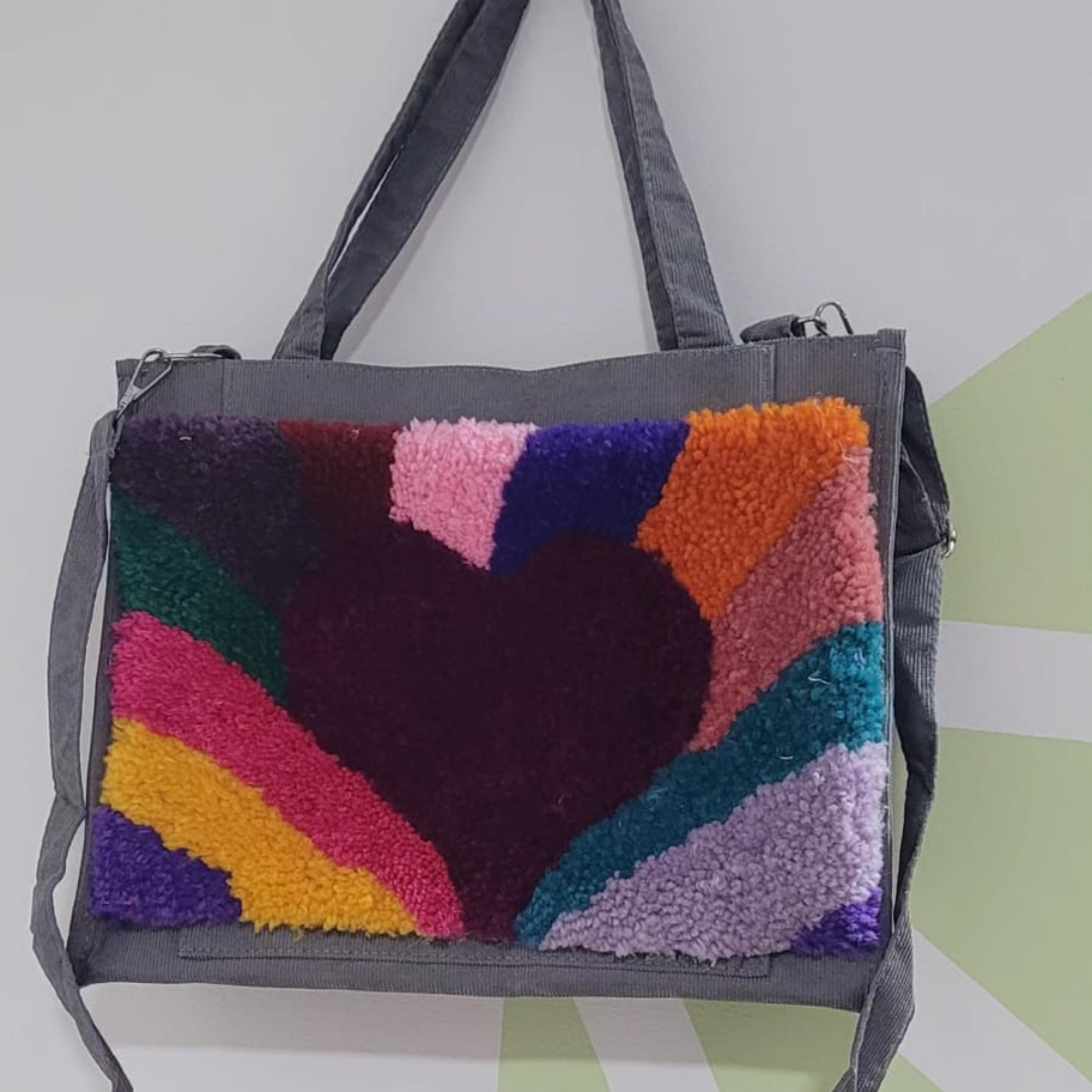 Bolsa artesanal com alça