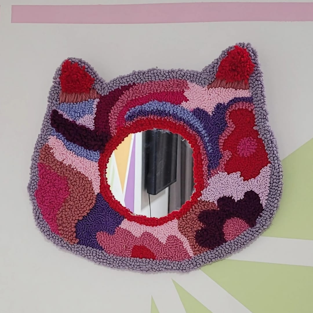 Espelho decorativo de parede em formato de gatinho