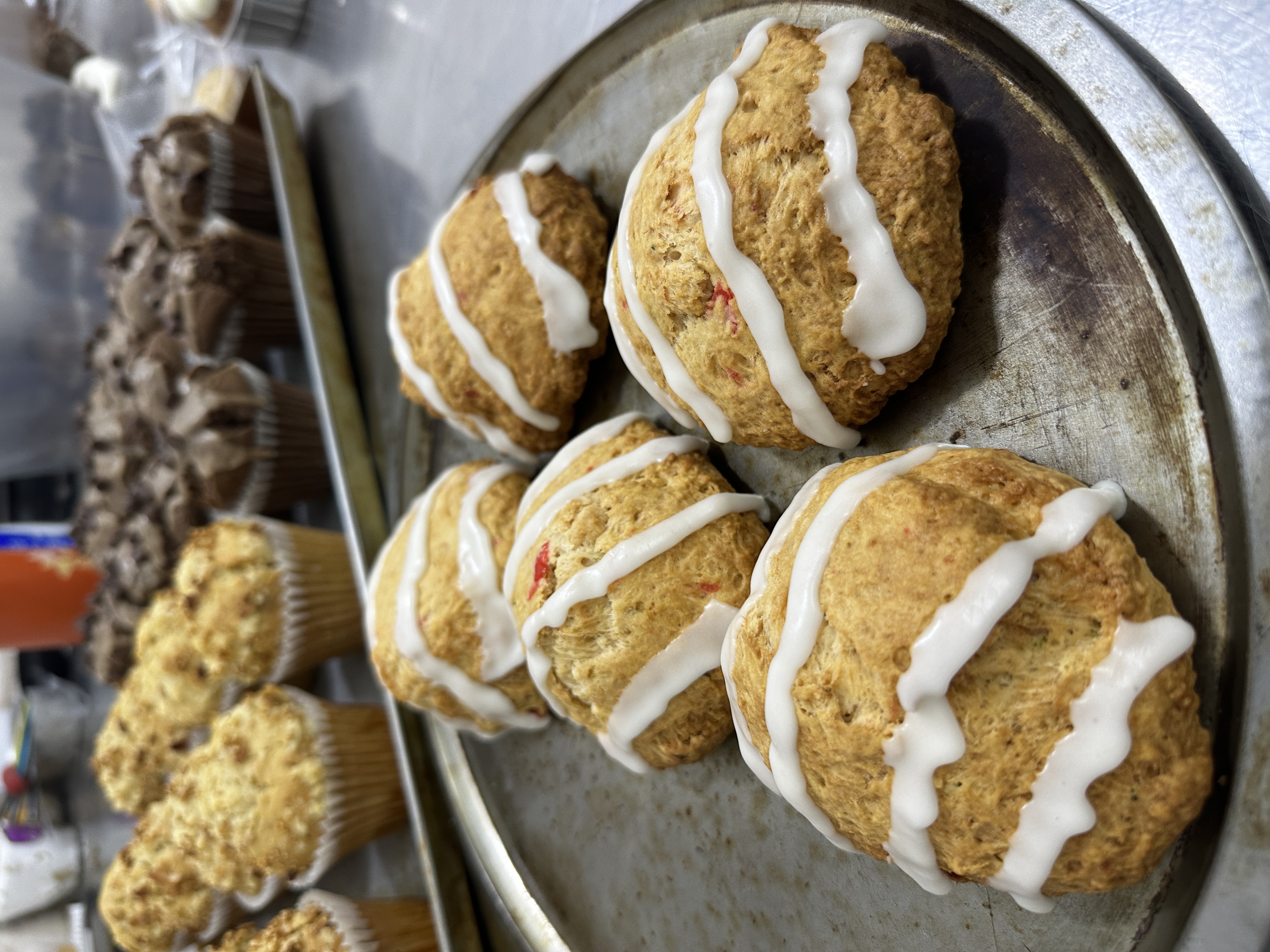 Scones de cereza y limón