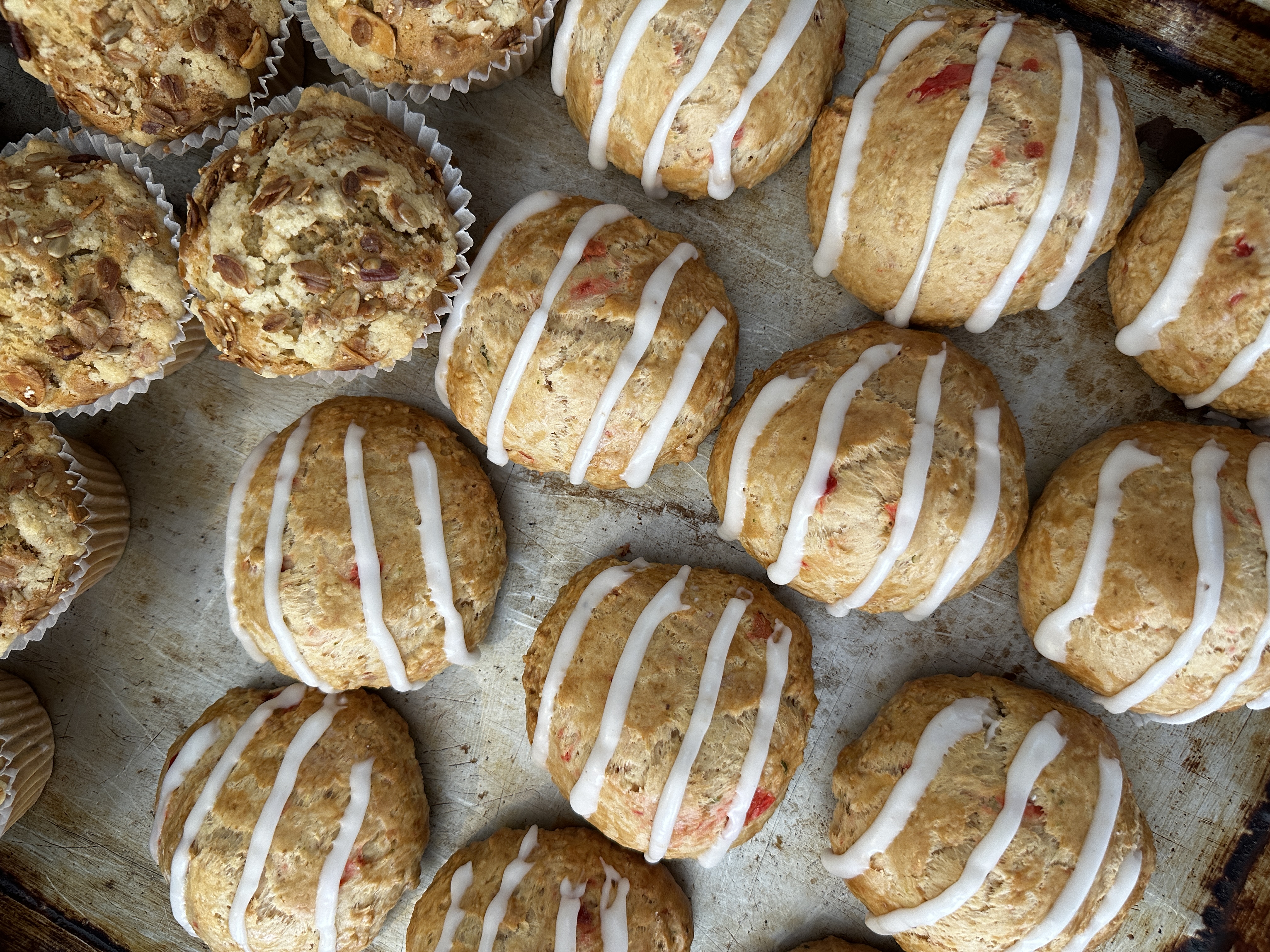 Scones de cereza y limón