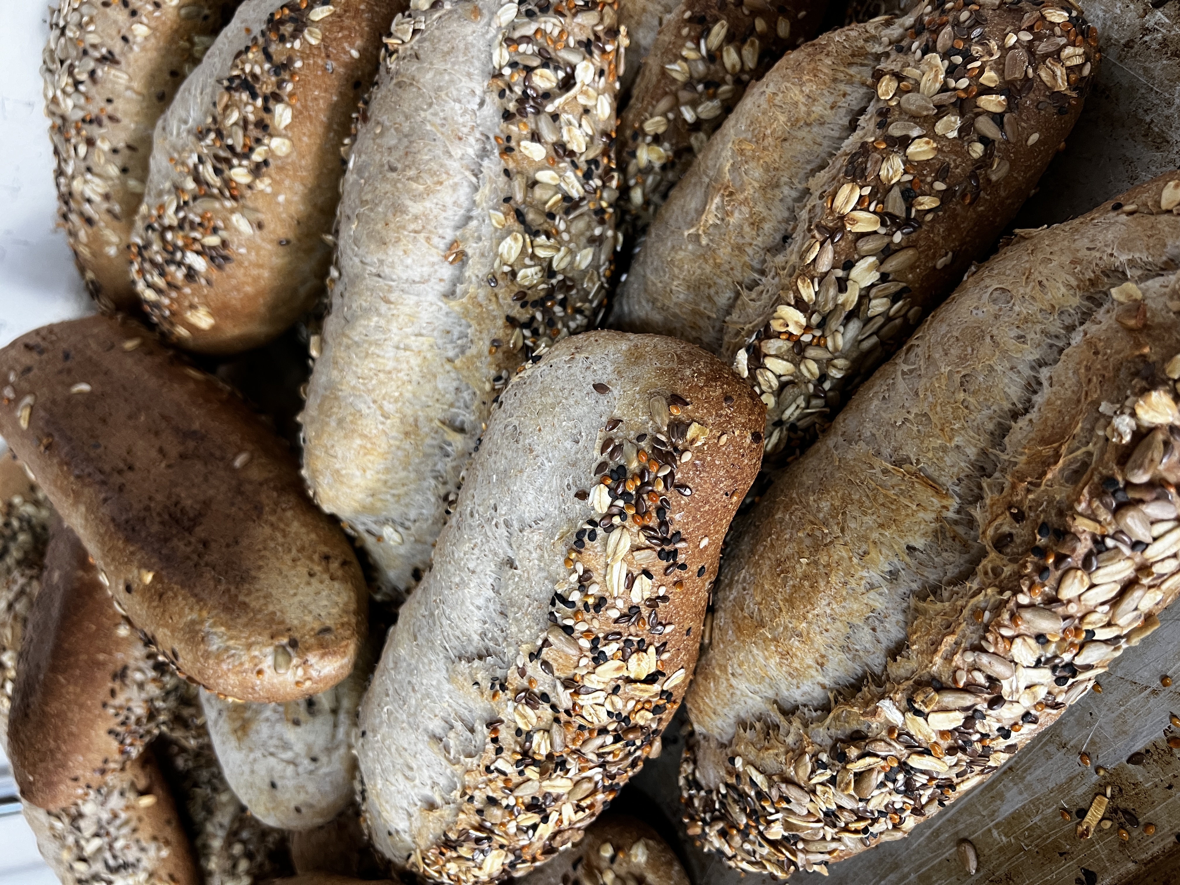 Mini baguette integral con masa madre