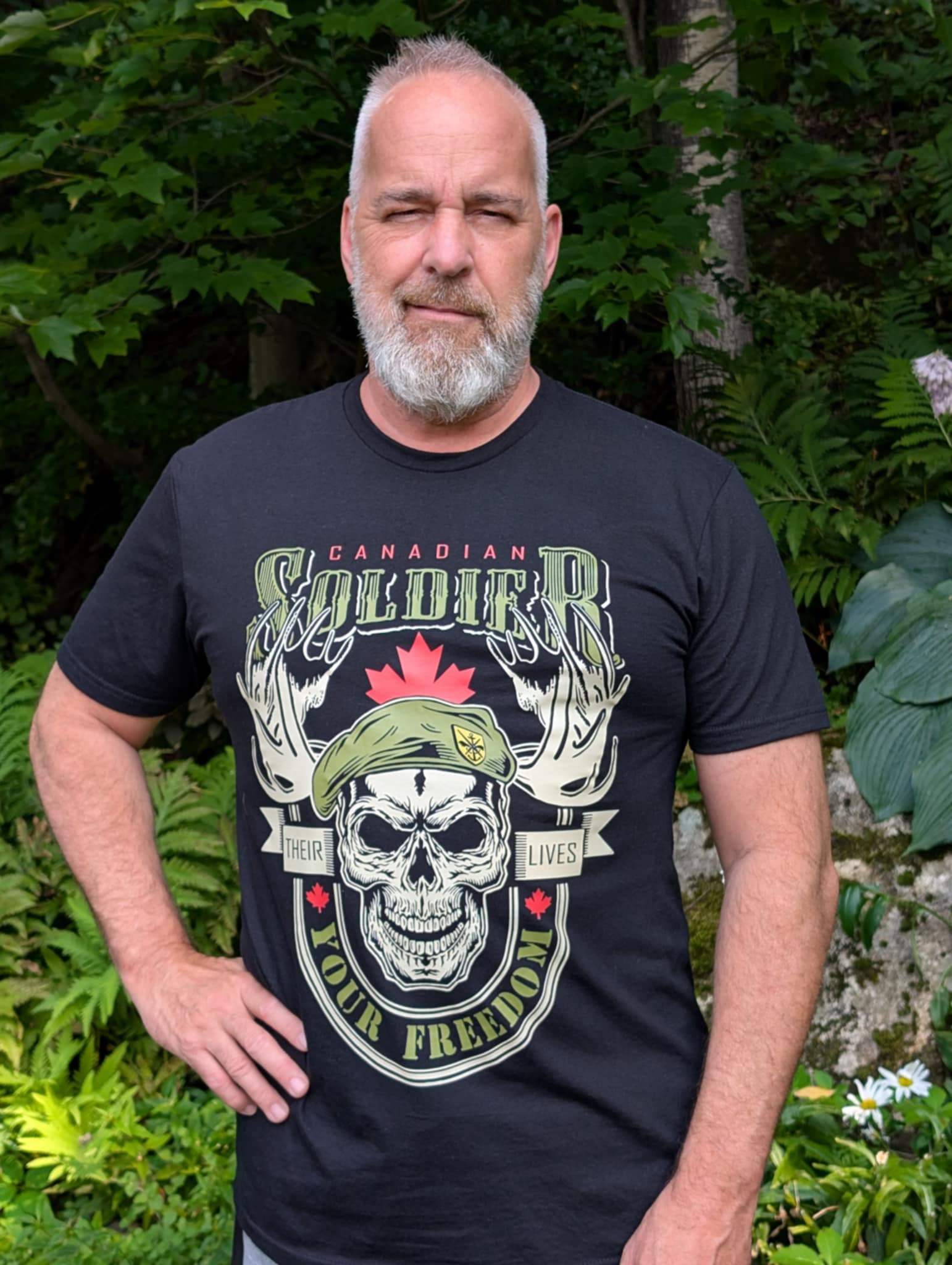 T-Shirt Canadian Soldier – Their Lives, Your Freedom