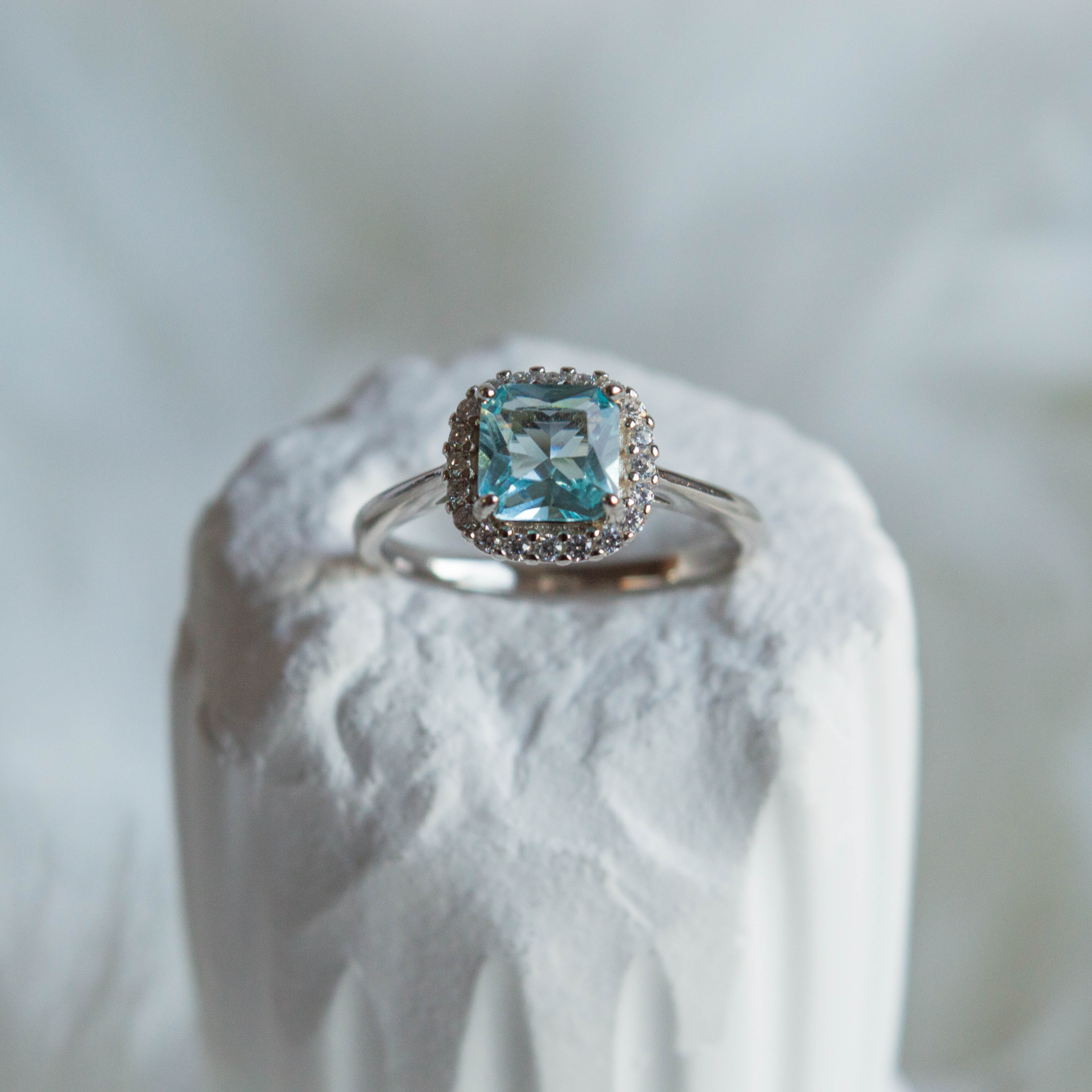 ANILLO “LUNA DE AGUA”