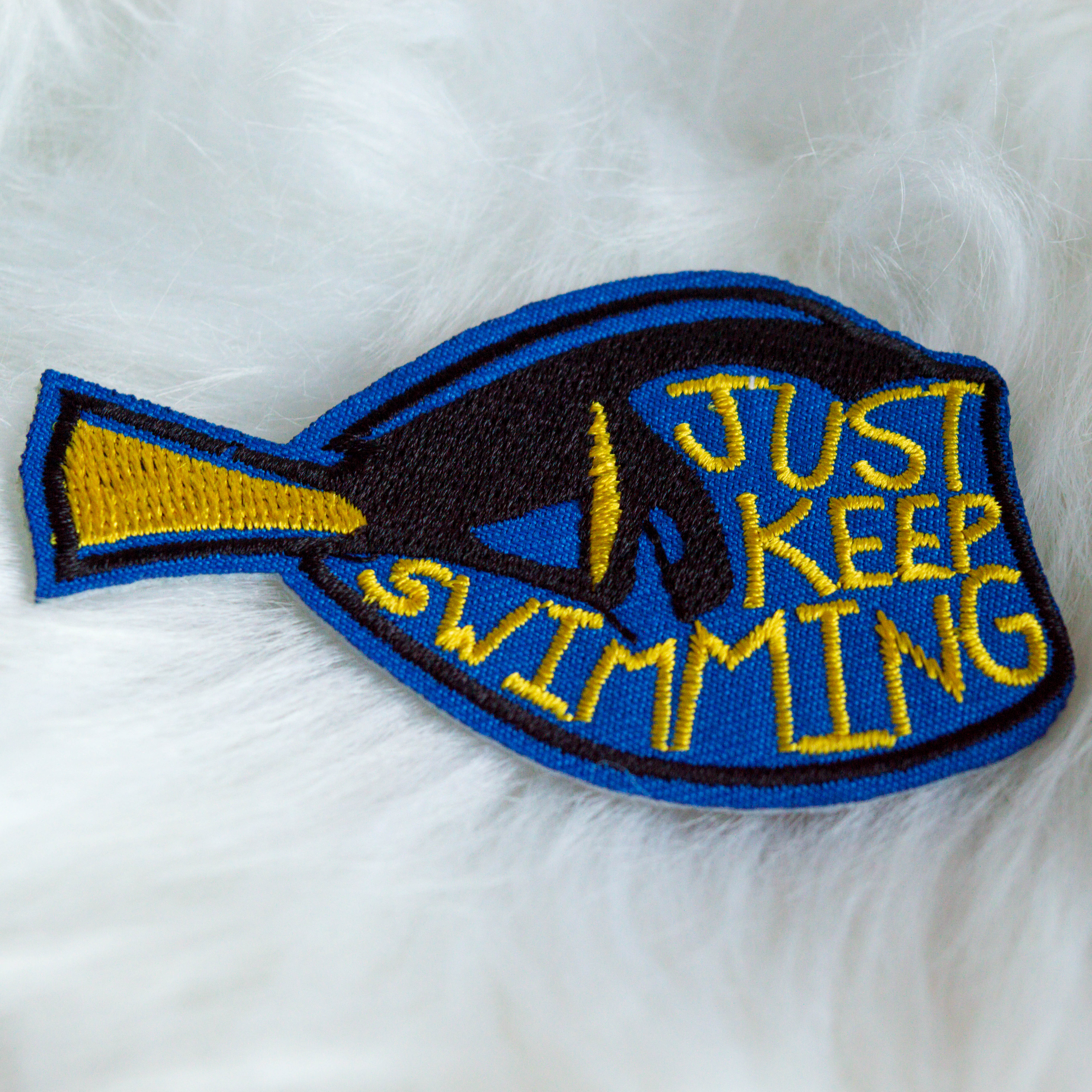 PARCHE JUST KEEP SWIMMING