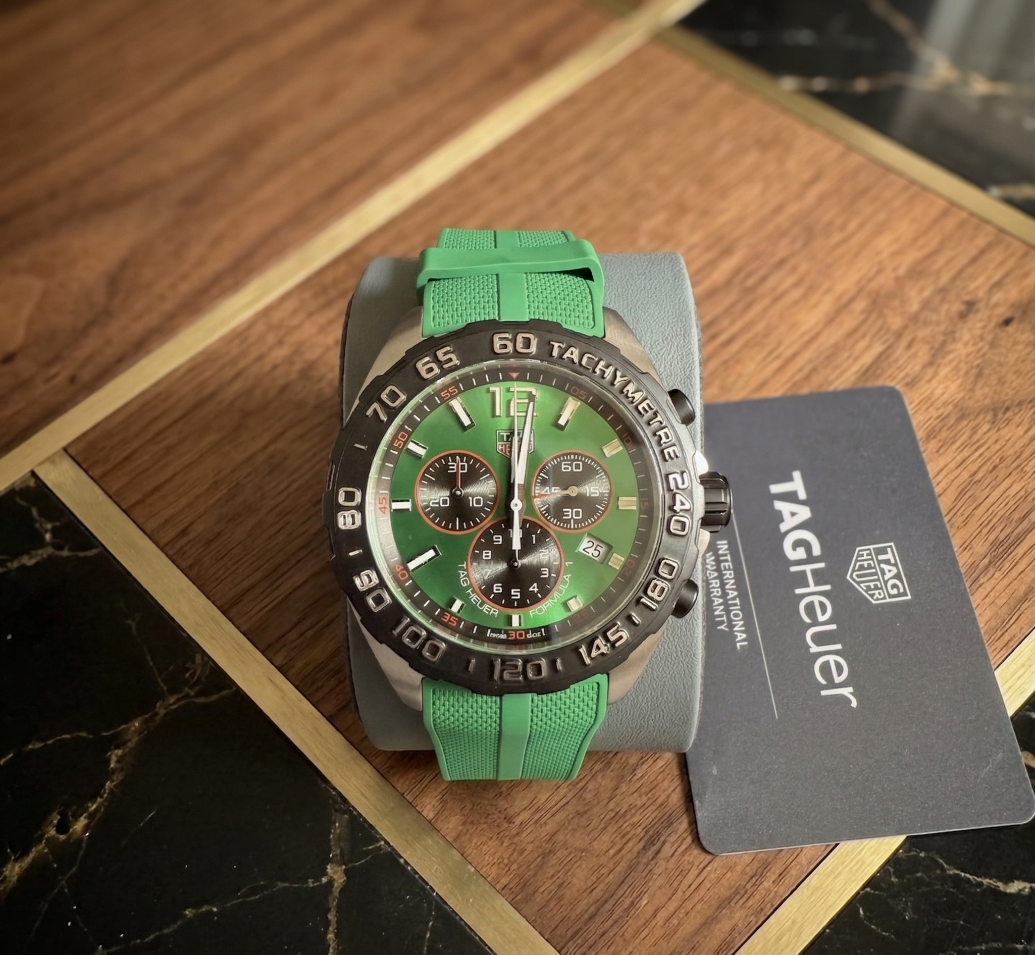 TAG Heuer Formula 1 díal Green