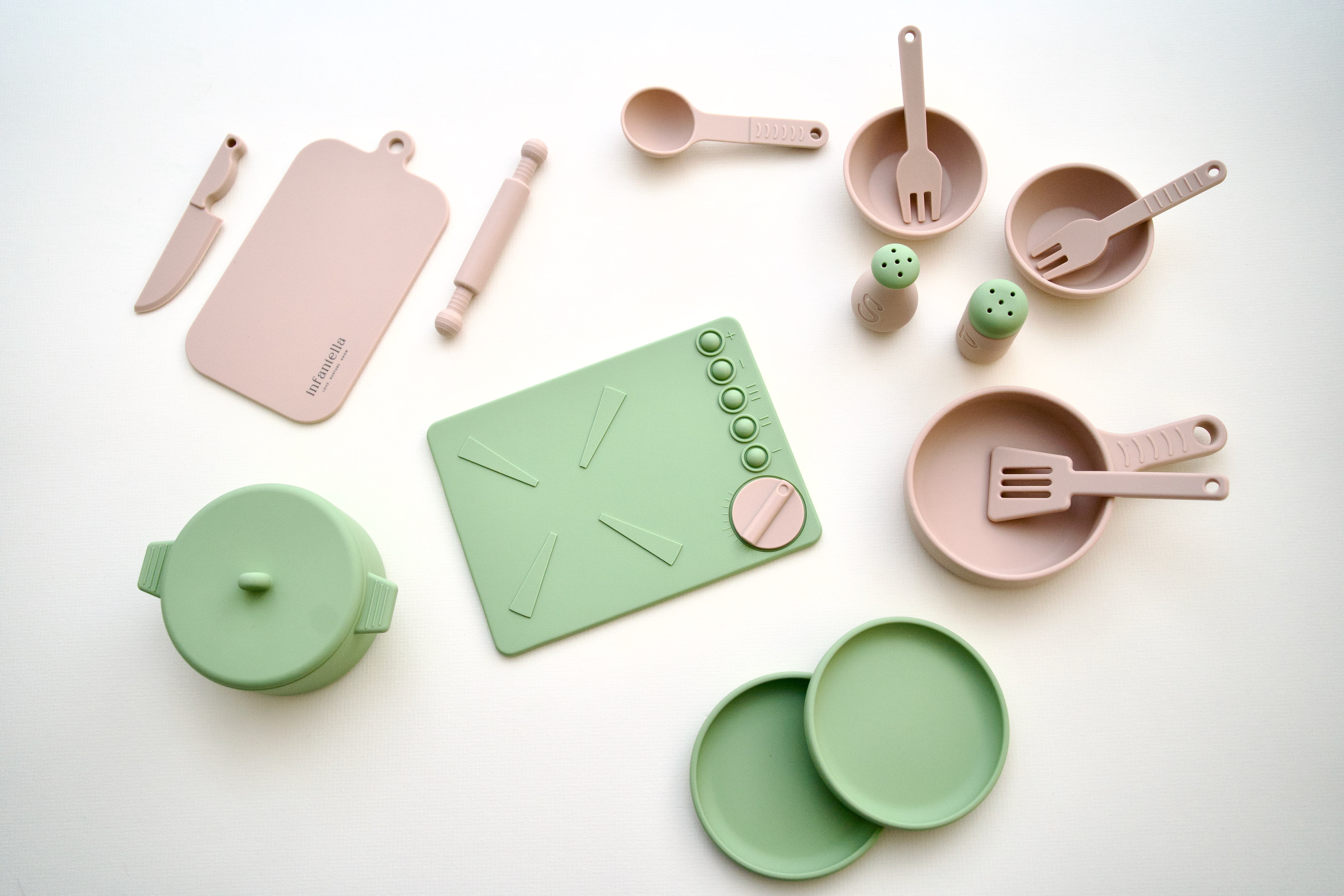 Tots and Pots Kitchen Set