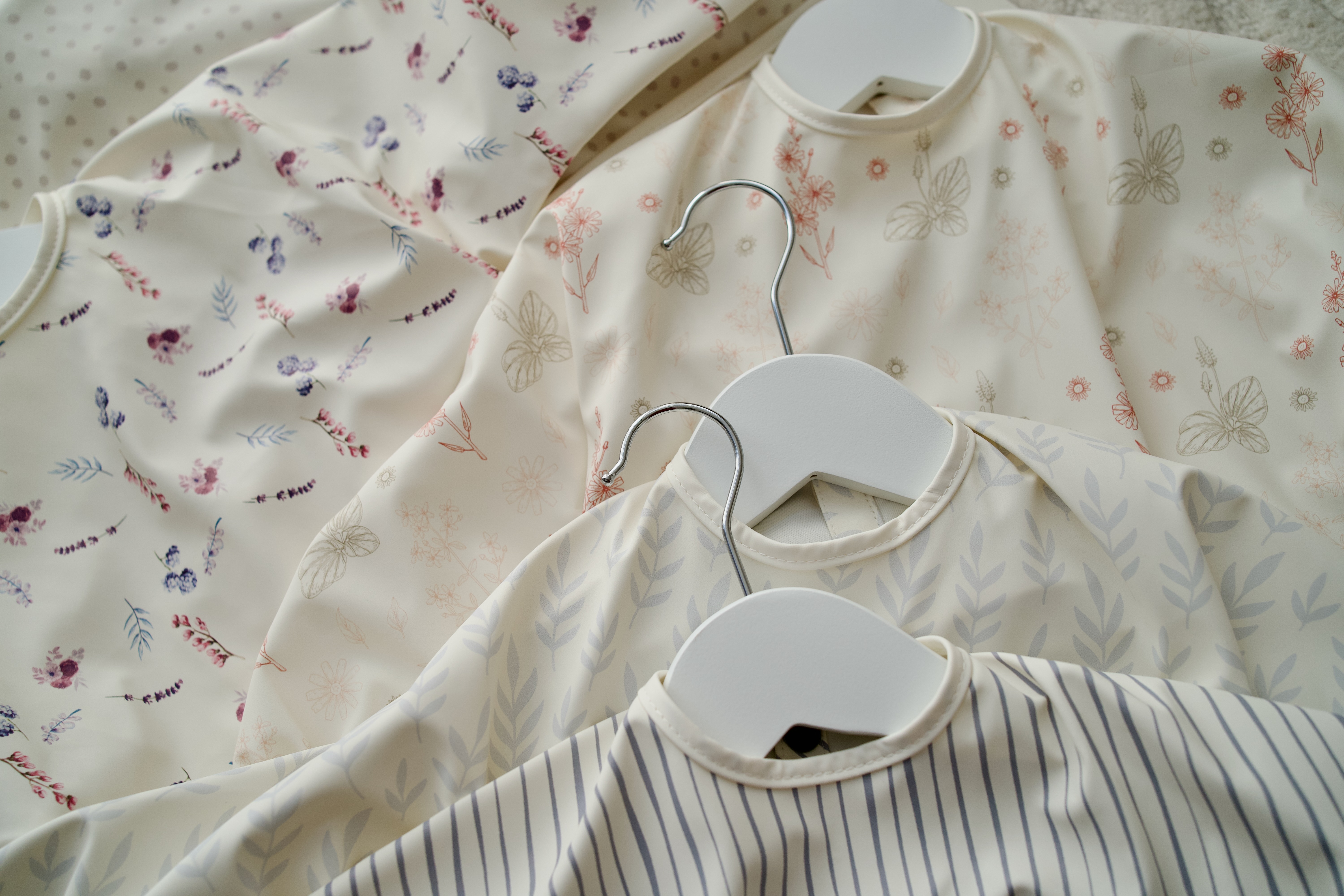 Nature-Inspired Bib Aprons