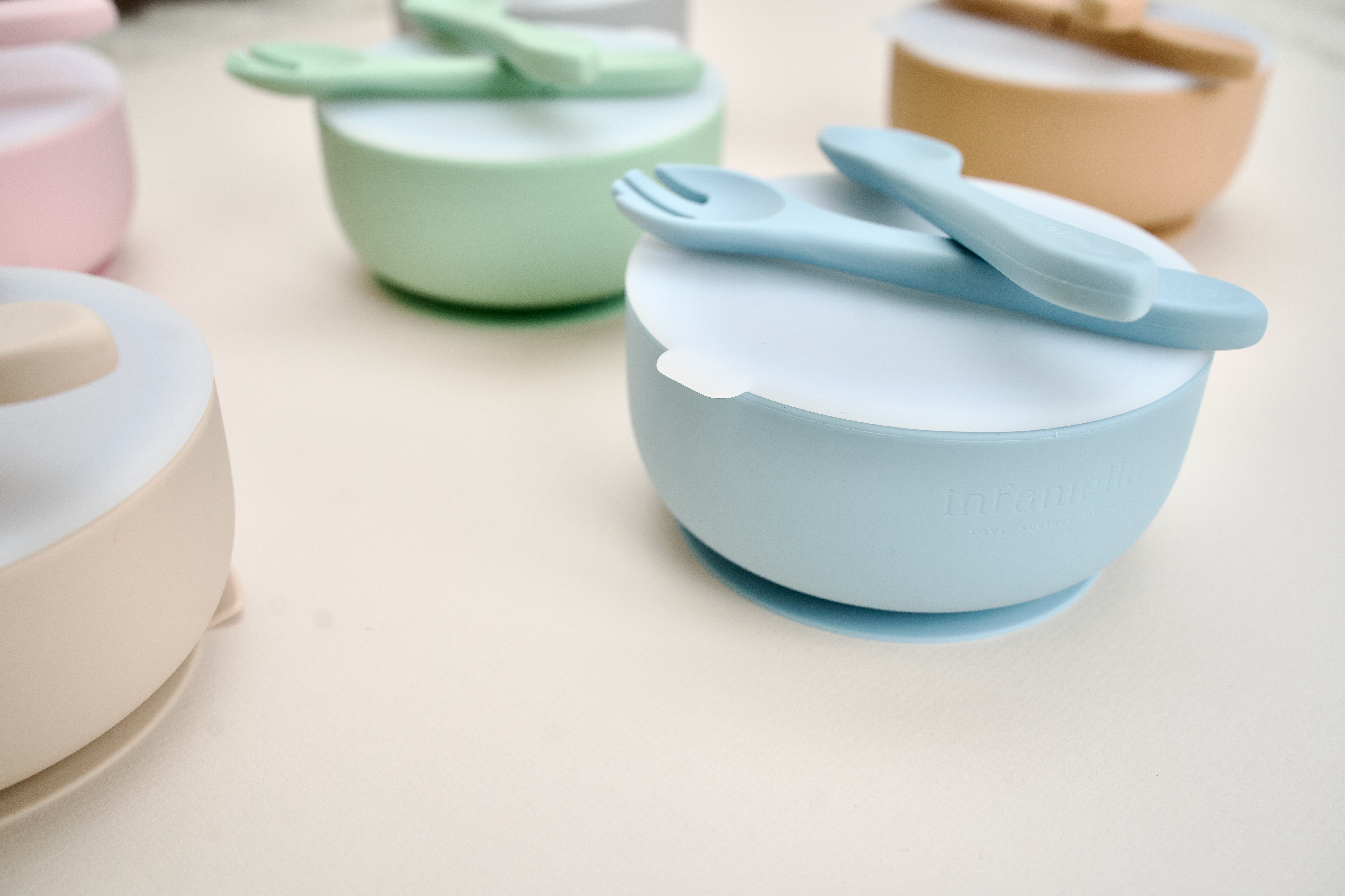 Suction Bowl with Lid, Spoon and Fork