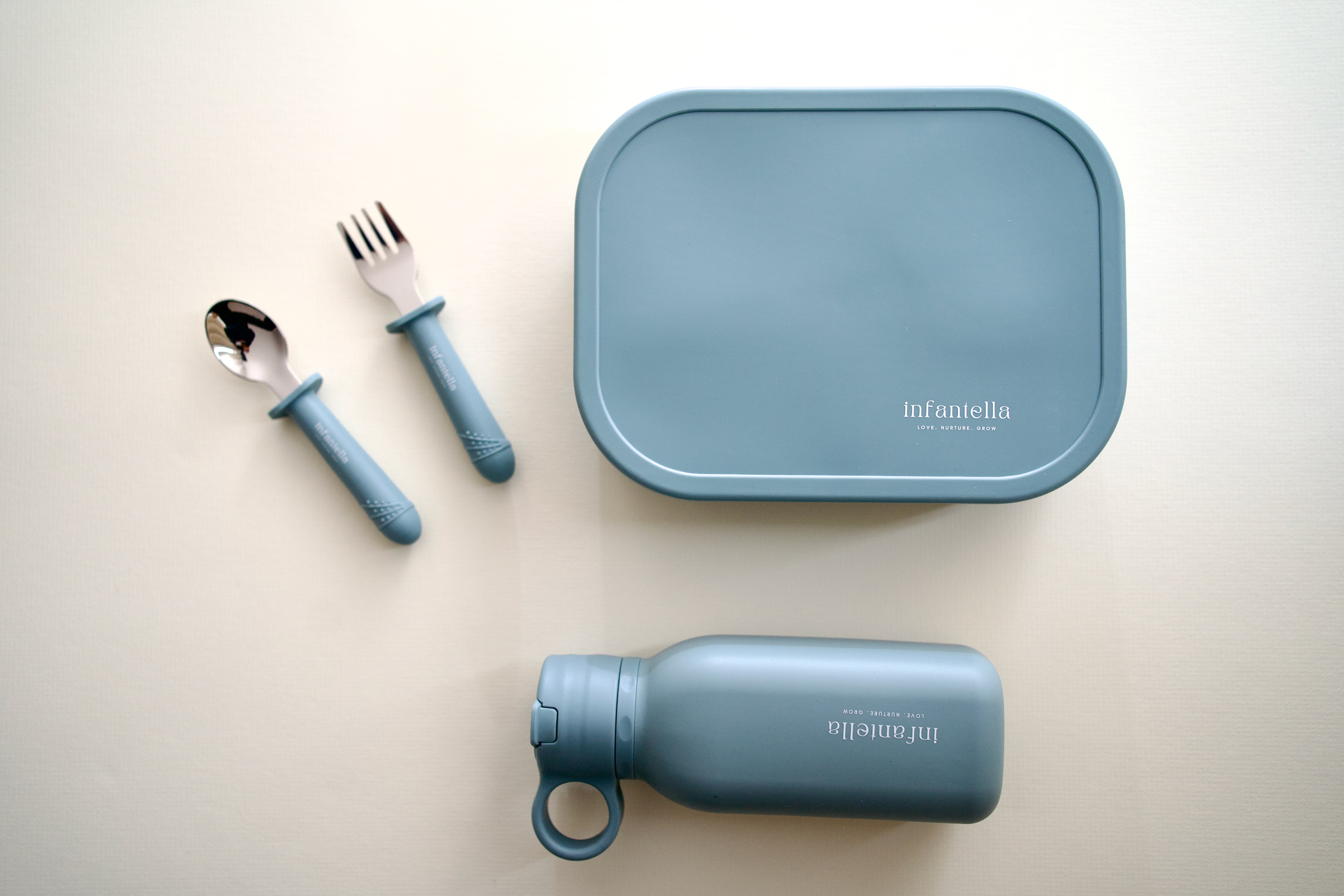 Silicone Lunch Box with Drink Bottle and Cutlery