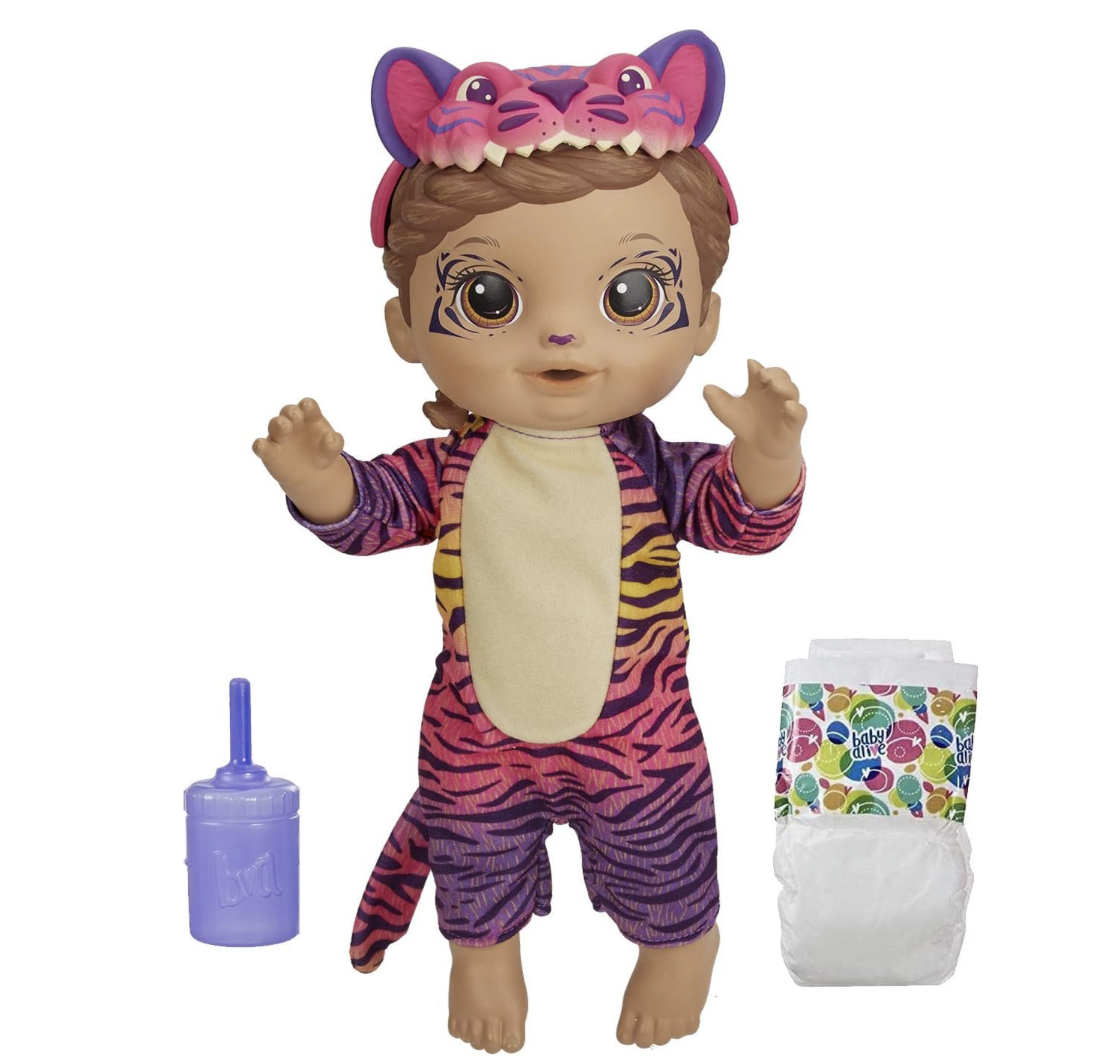 Muñeca bebé disfrazada de tigre