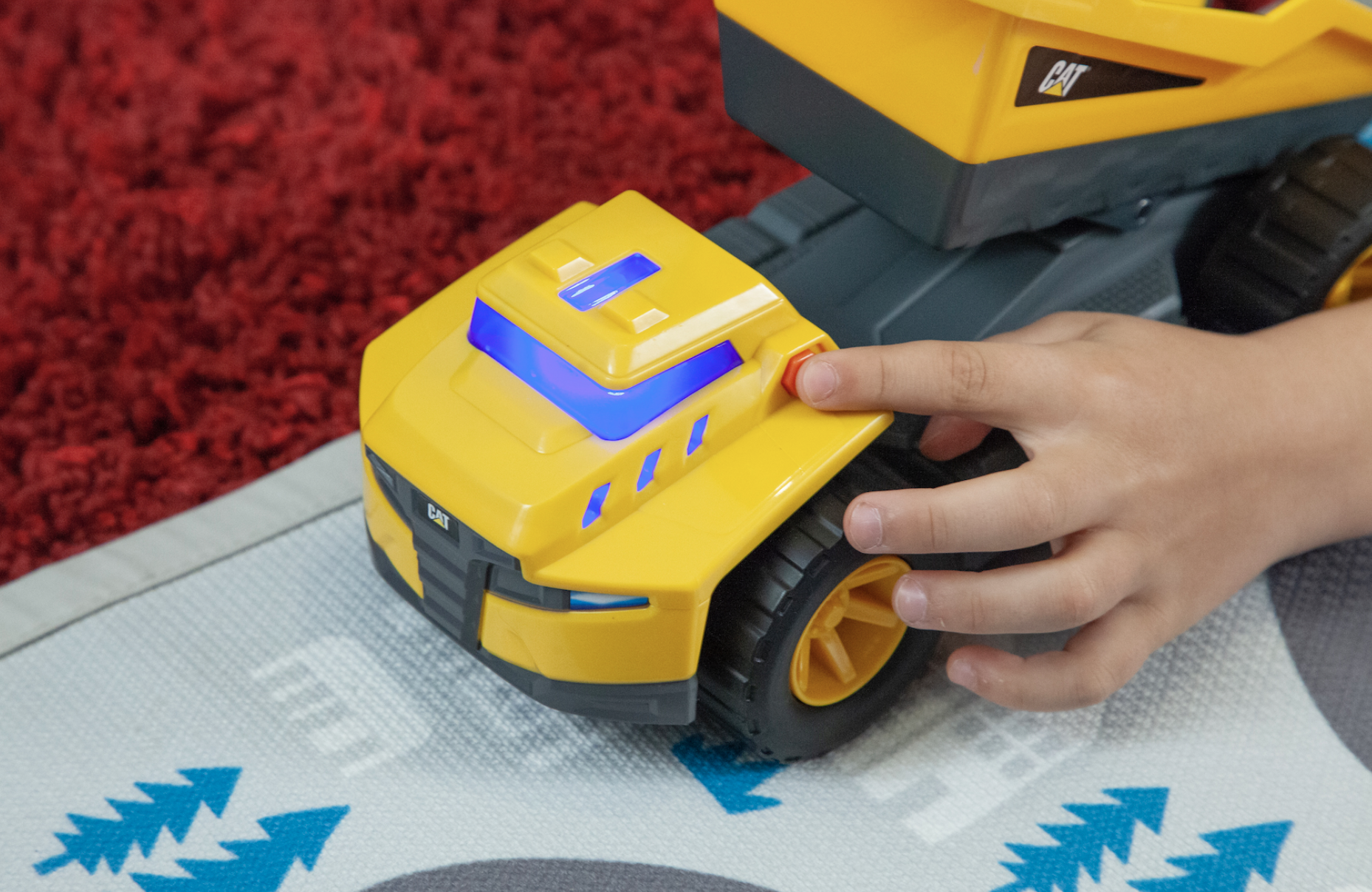 Camión volquete CAT Future Force