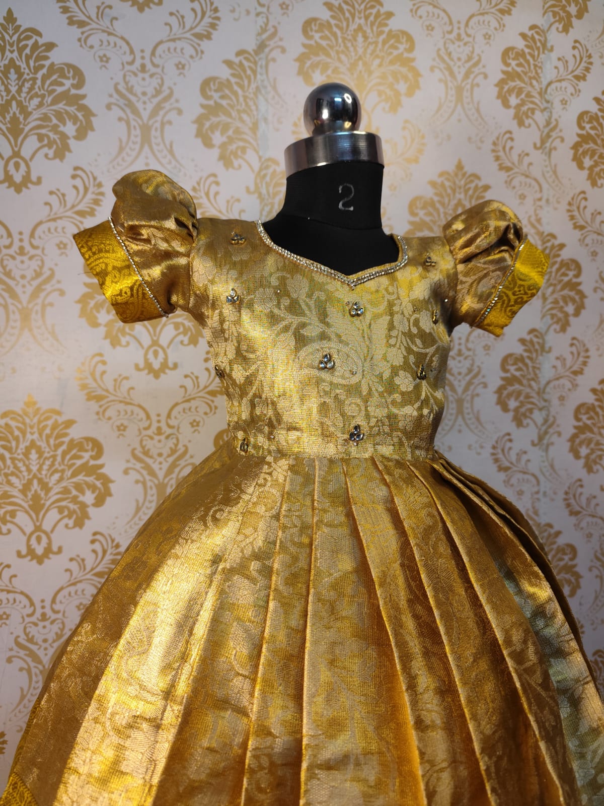 SARA-GOLDEN