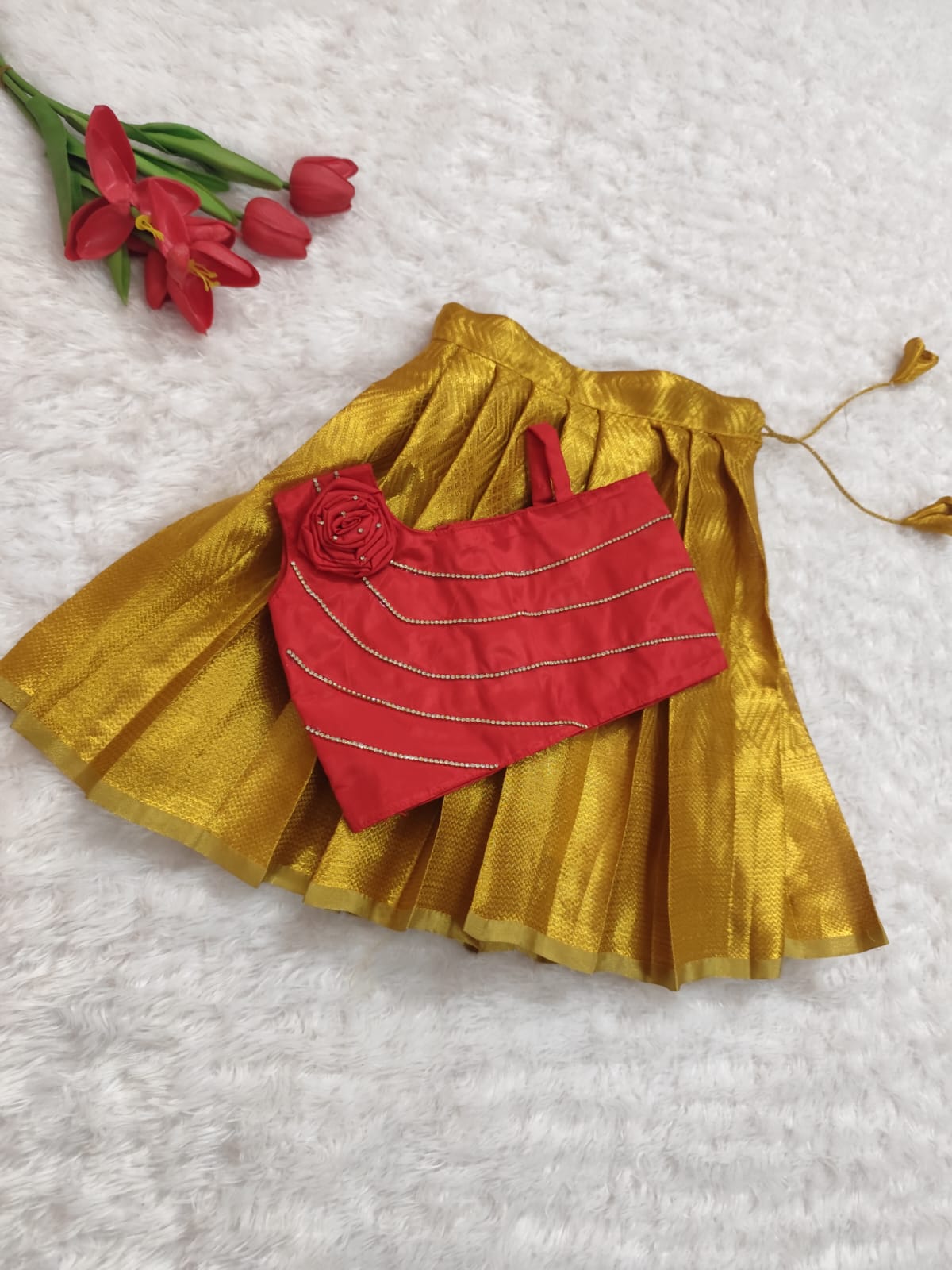 MYRA-RED WITH GOLDEN