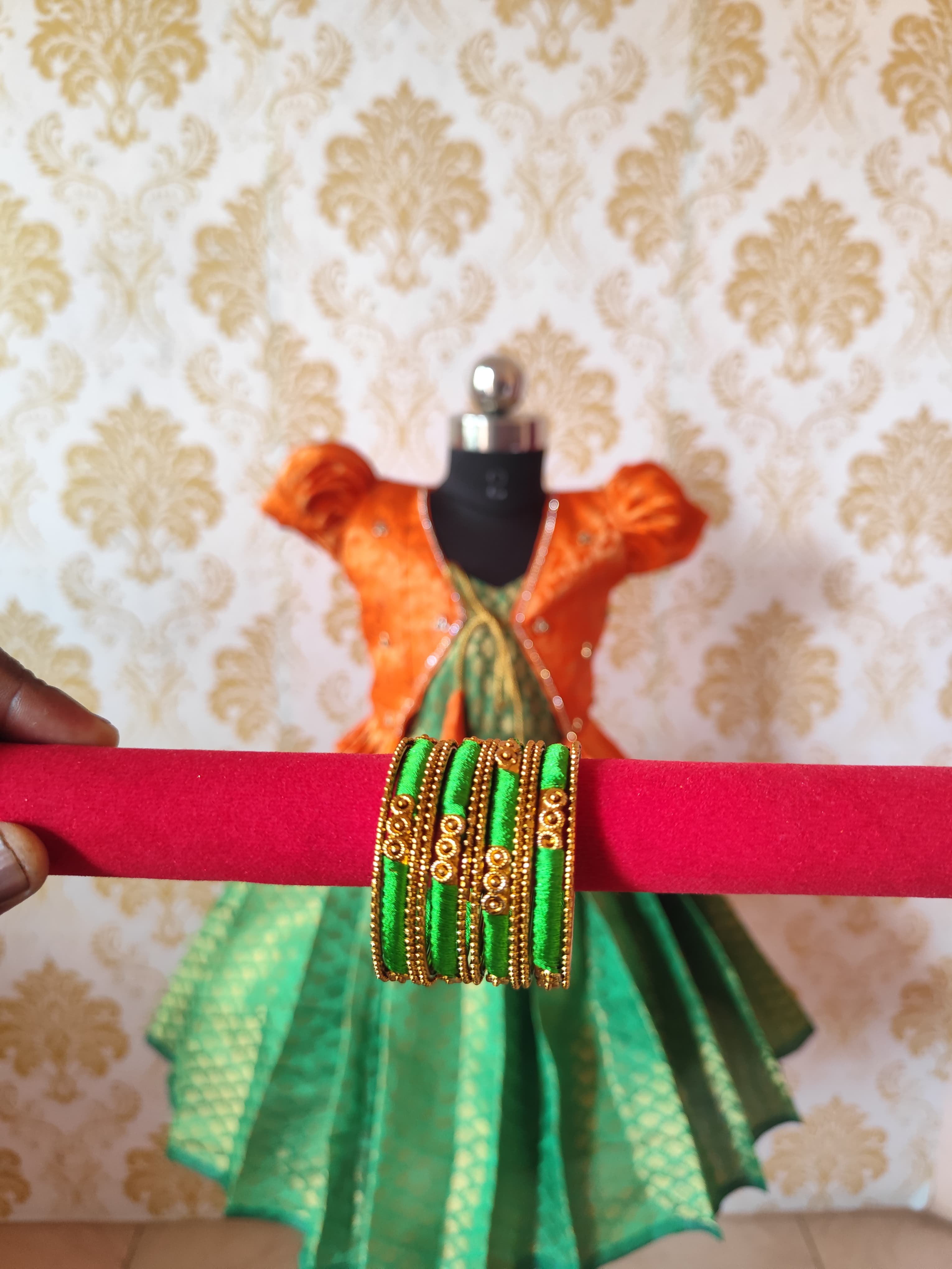 BANARAS- ORANGE WITH GREEN