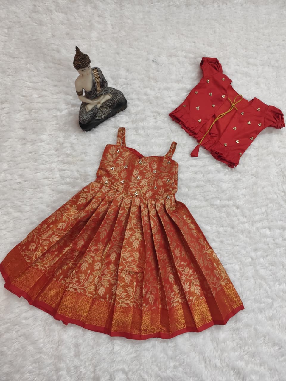 DIKSHA- MAJESTIC RED