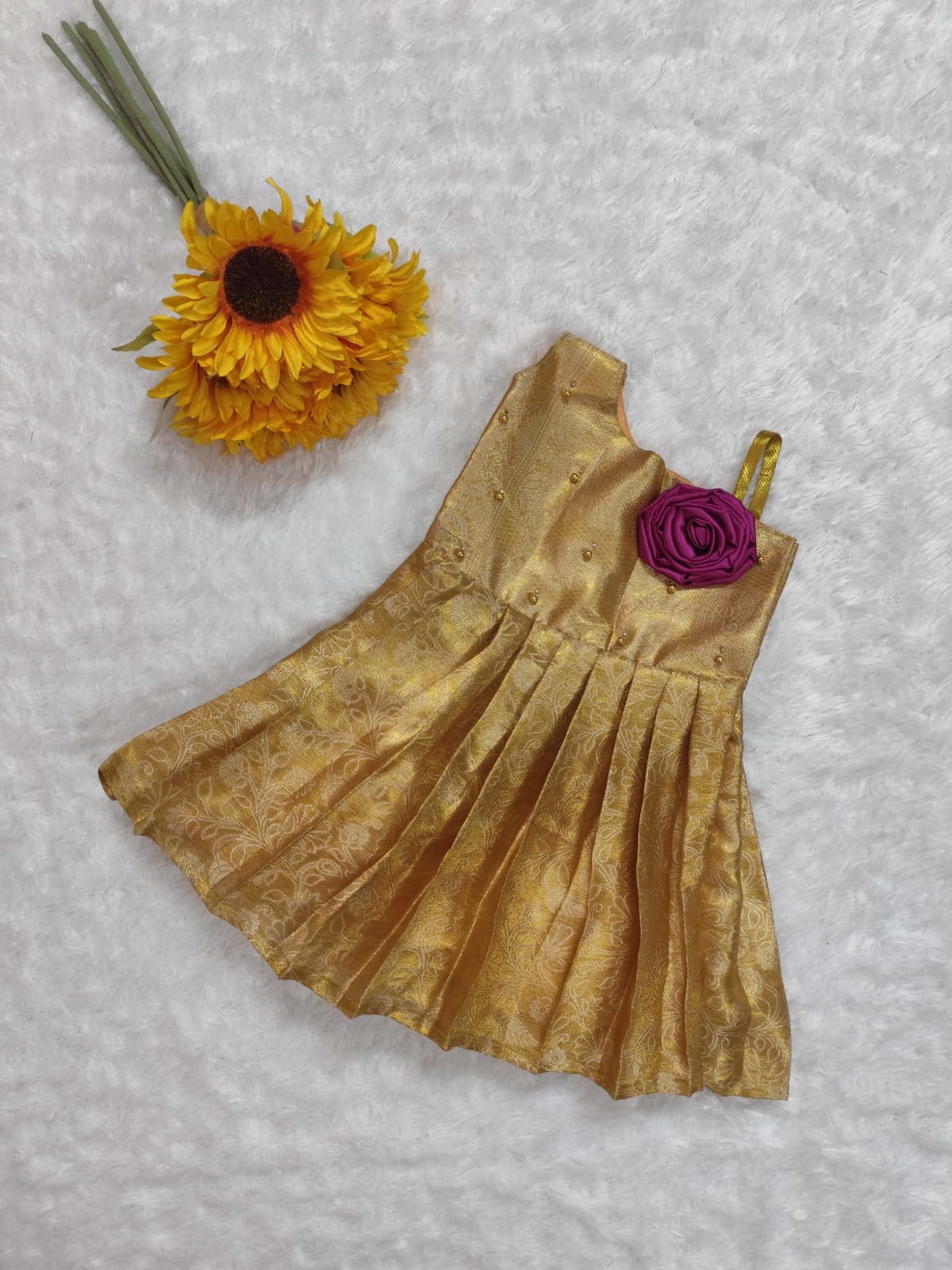 Tiny Treasures  Last Pieces