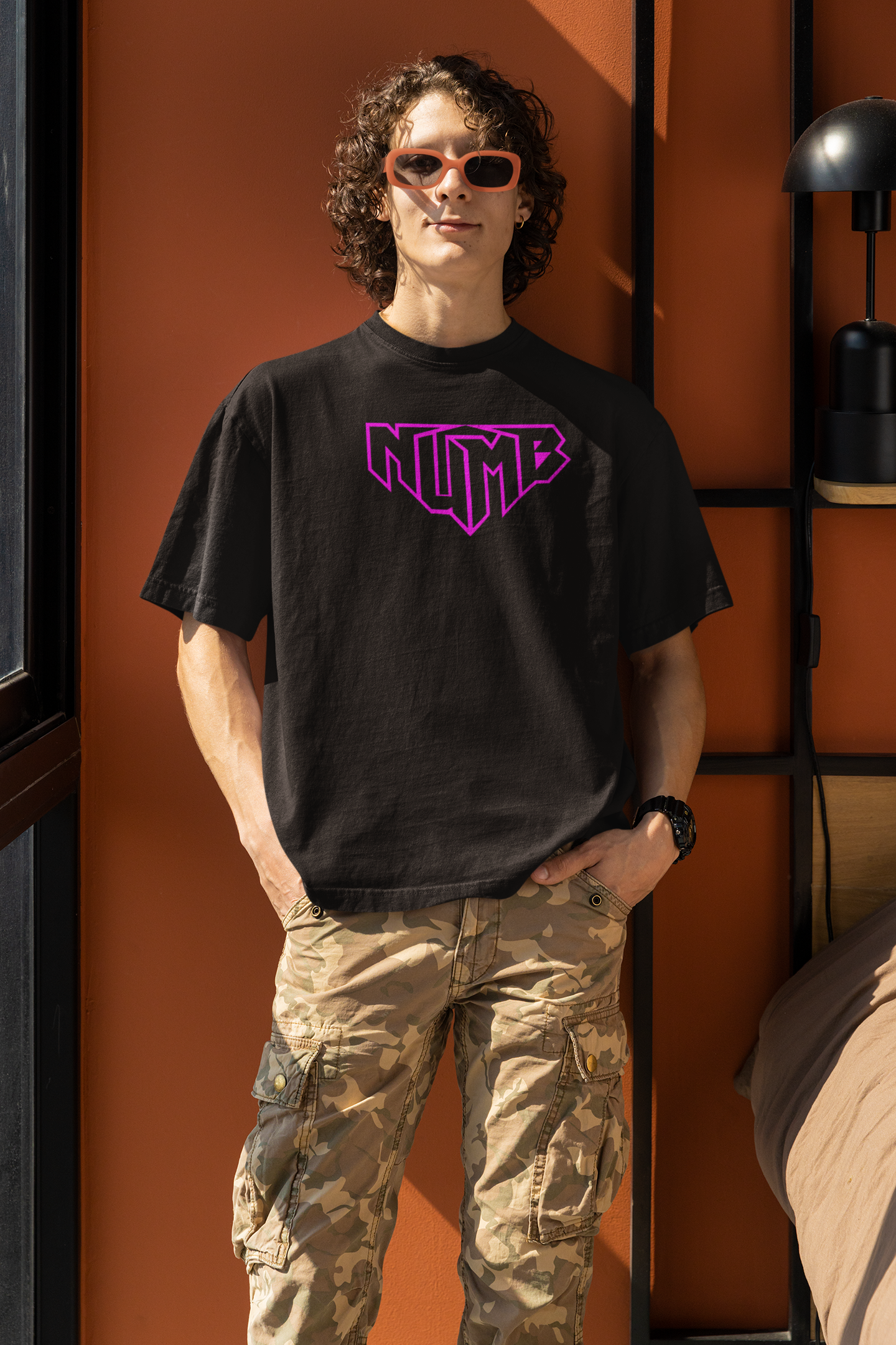 Numb - Oversized Tshirt