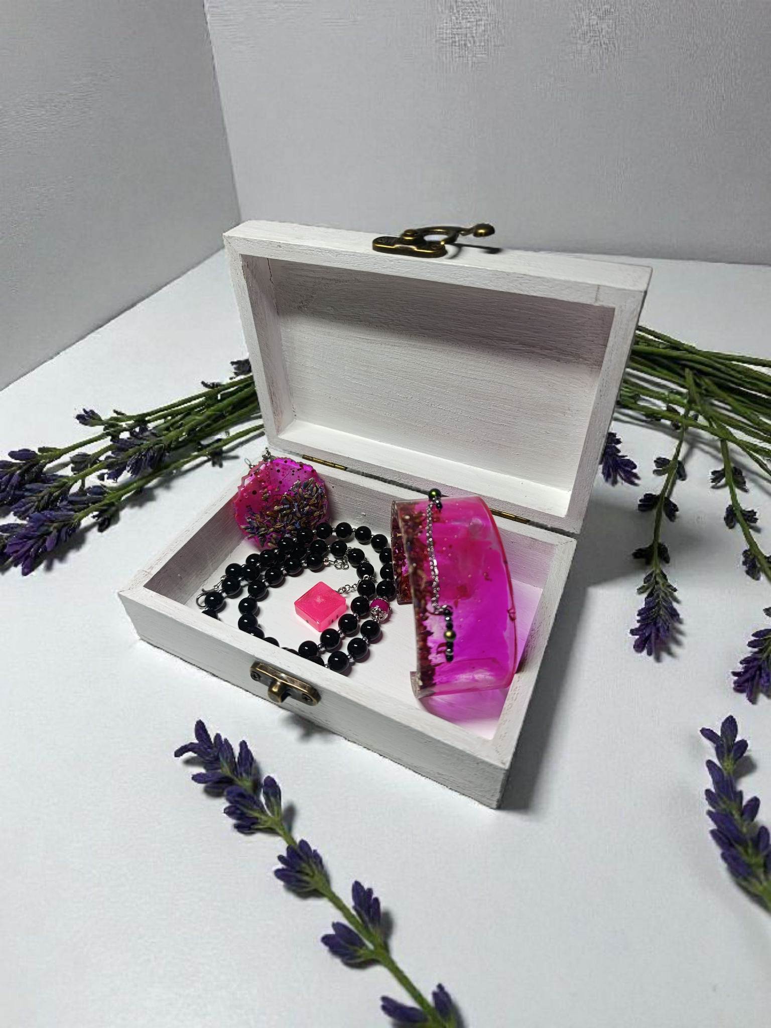 Levandų papuošalų komplektas