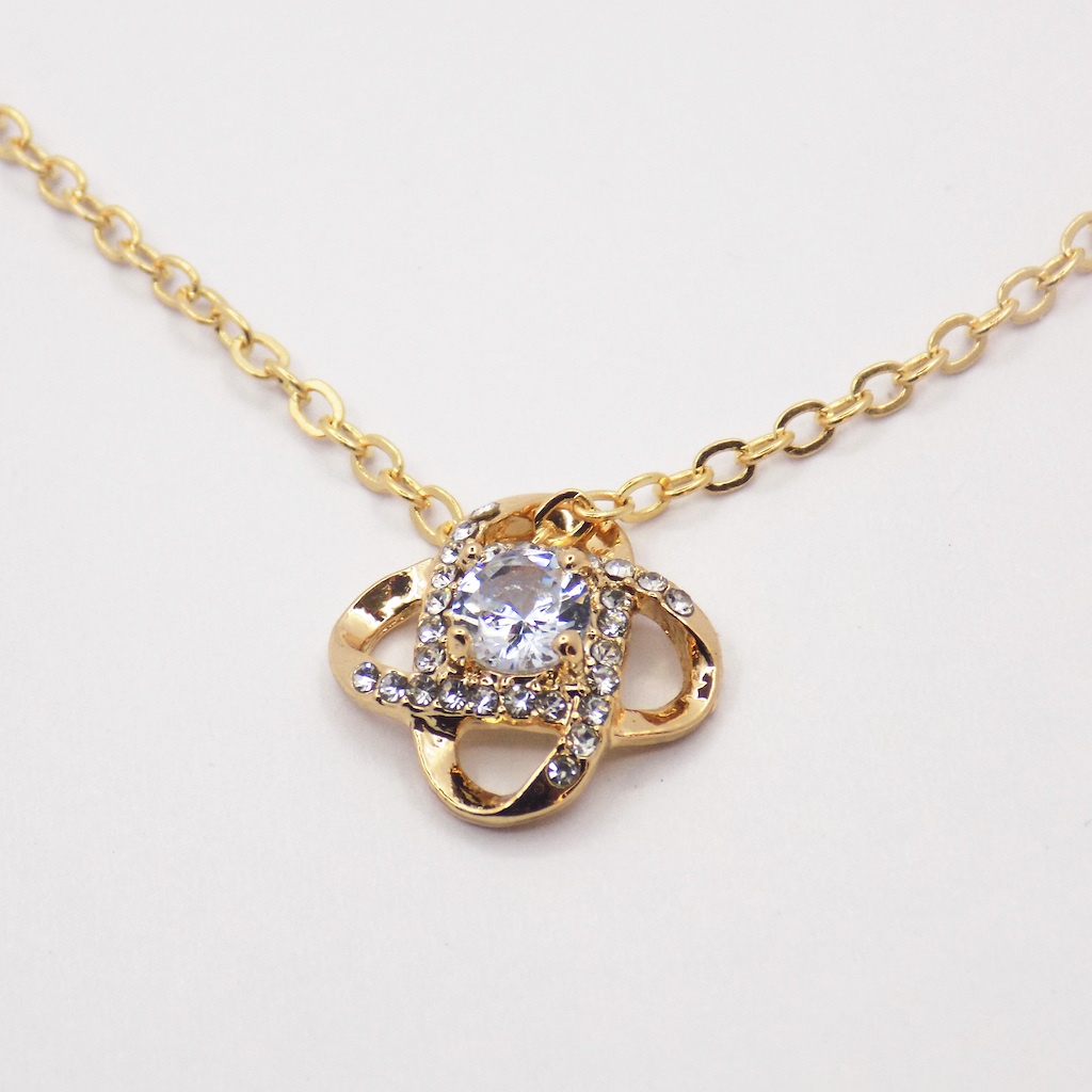 Dancing diamond saturn pendant necklace