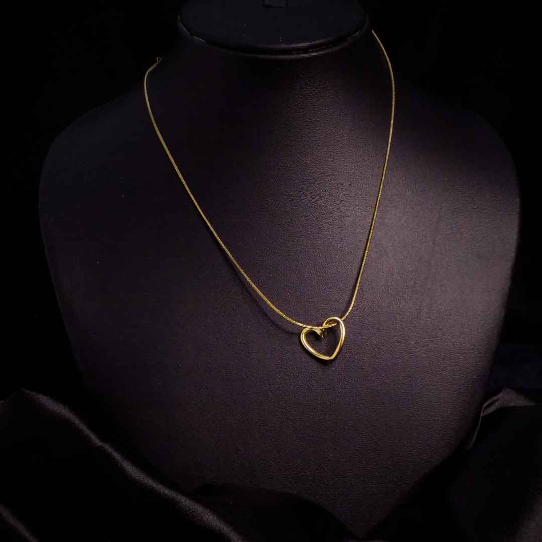 Gold Heart Pendant Necklace