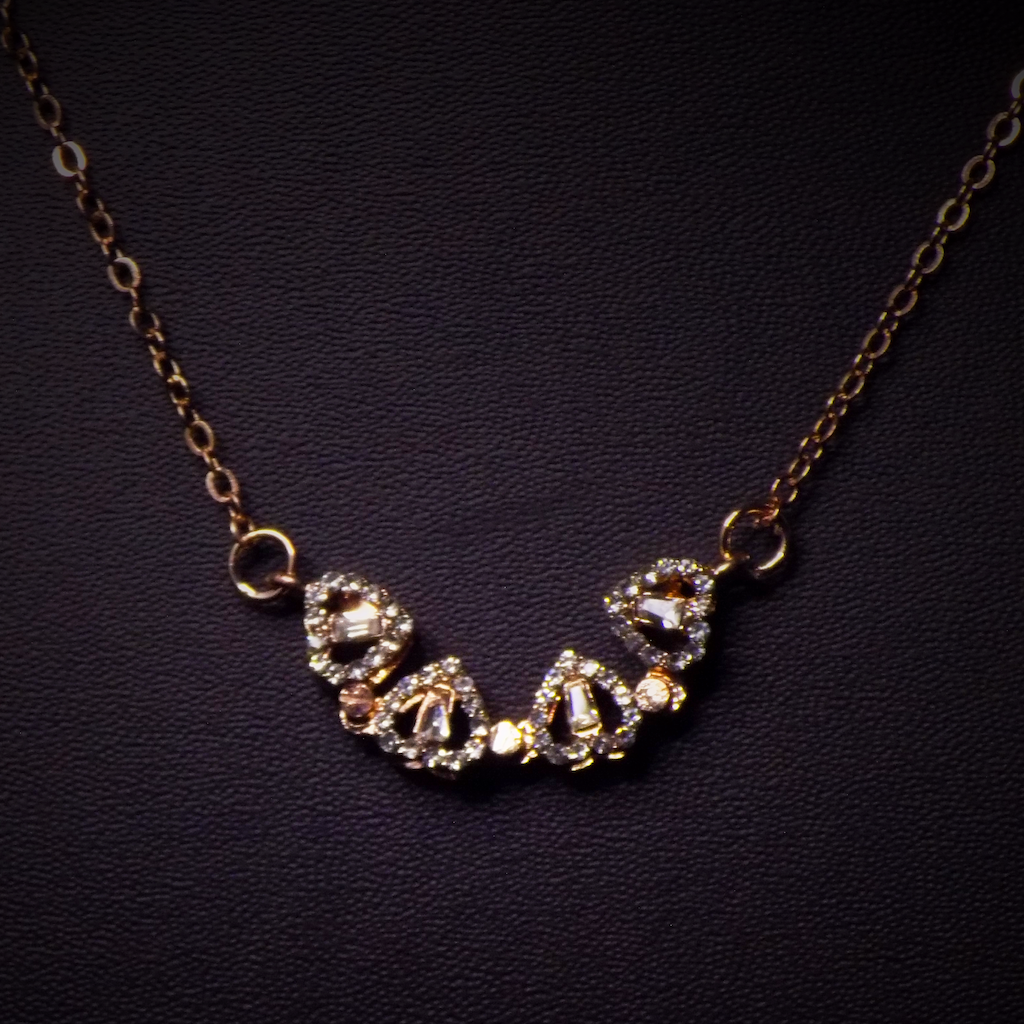 El regalo 4 leaf clover convertible magnetic necklace