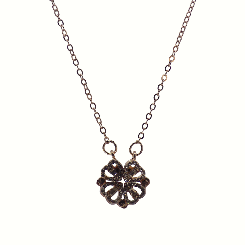 El regalo 4 leaf clover convertible magnetic necklace