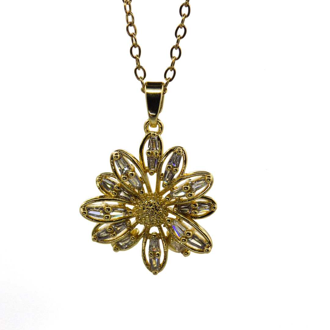 Gold Flower Pendant Necklace