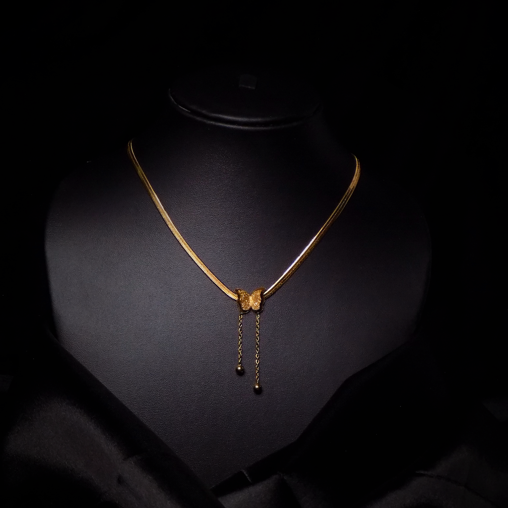 Elegant Gold Butterfly Necklace